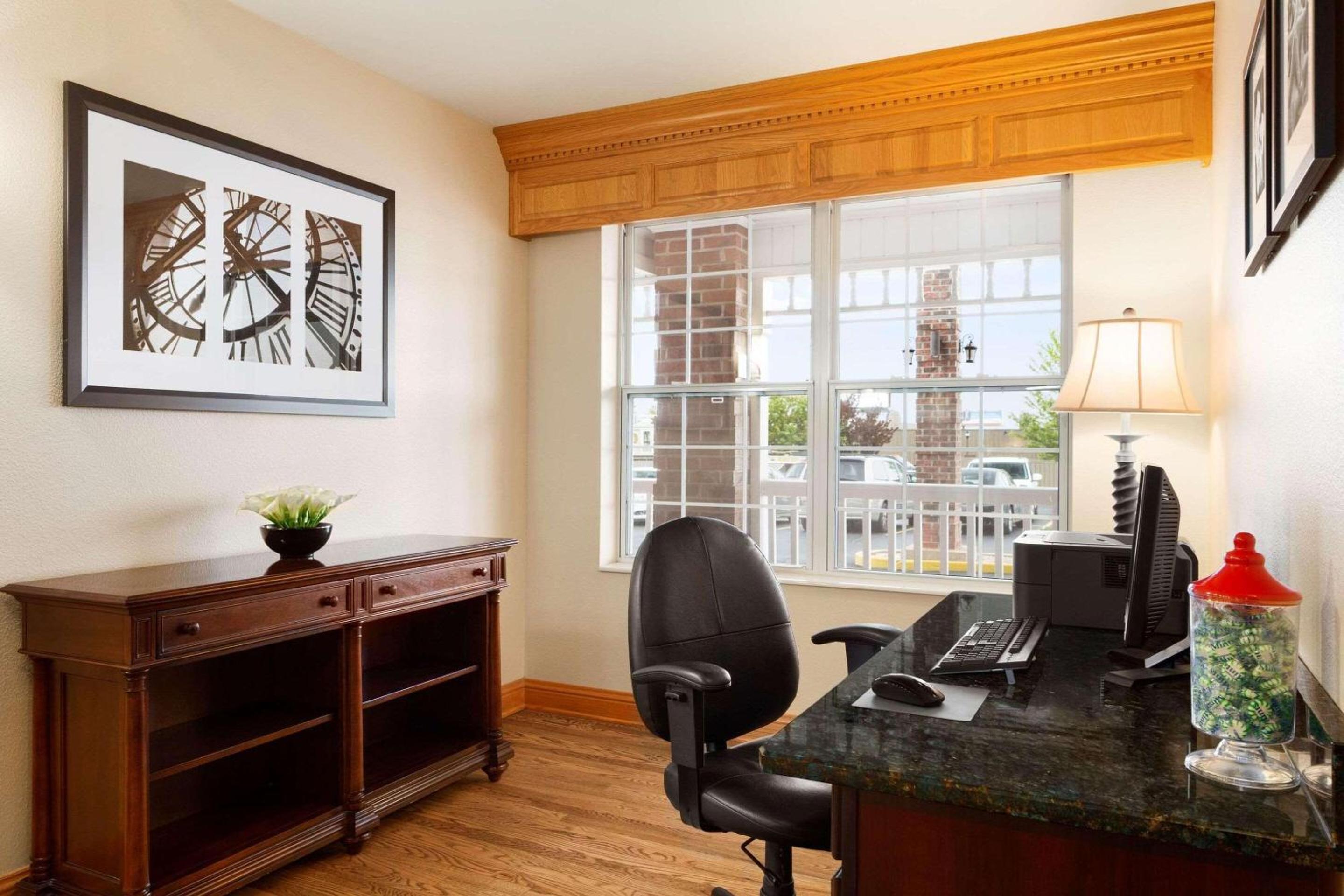 Country Inn Suites by Radisson Kenosha - Pleasant Prairie - Property Image 36