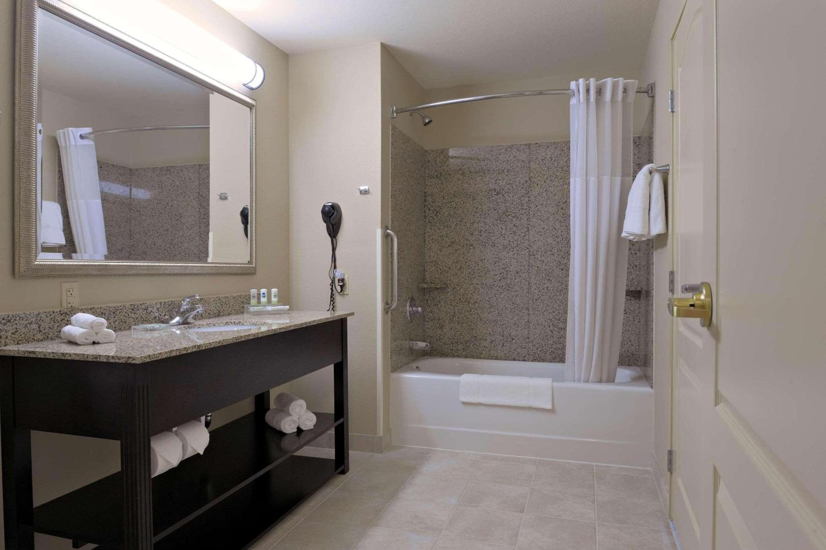 Beckley Vacations - Country Inn  Suites by Radisson, Beckley, WV - Property Image 5