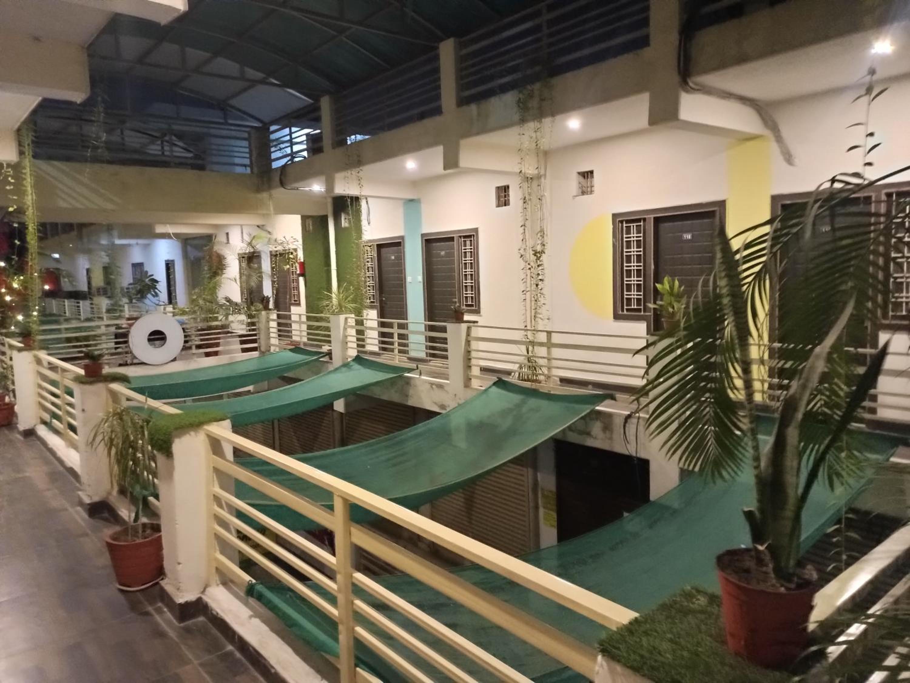 Hotel SHRII SIDDHESHWAR Near Ganga River with mountain view in Rishikesh view 3