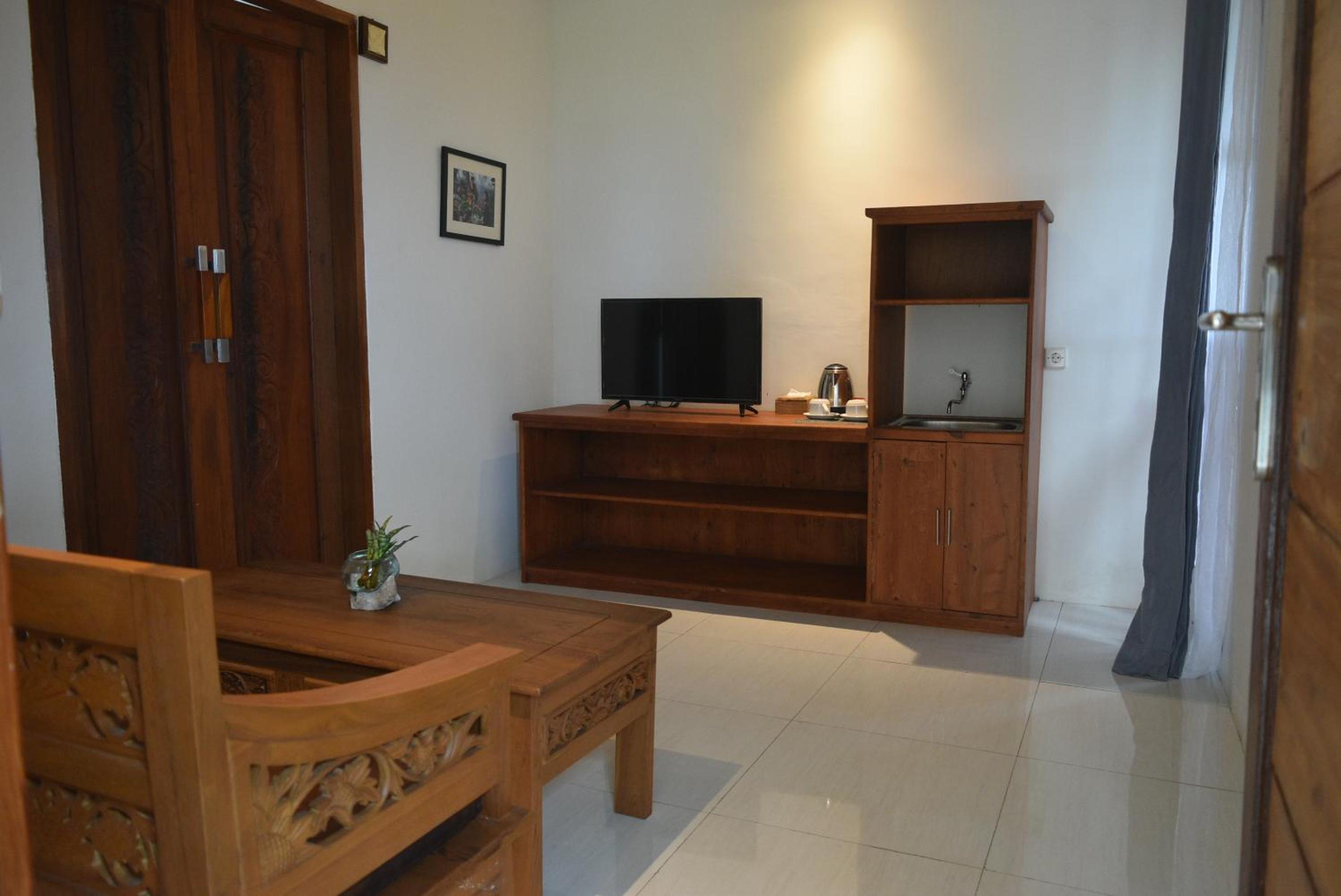 KETUT JOGLO GUEST HOUSE