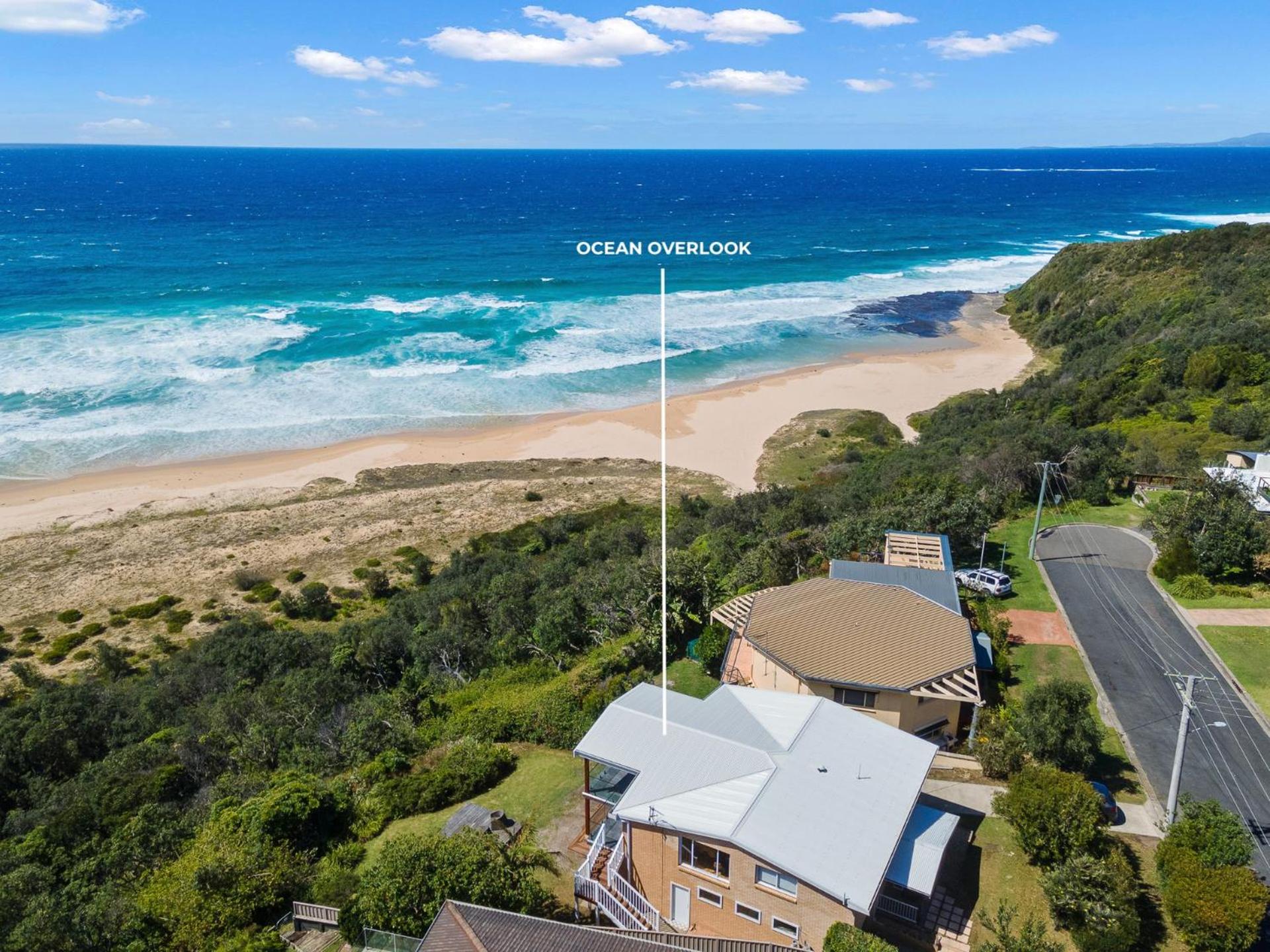Ocean Overlook - Rennies Beach holiday haven