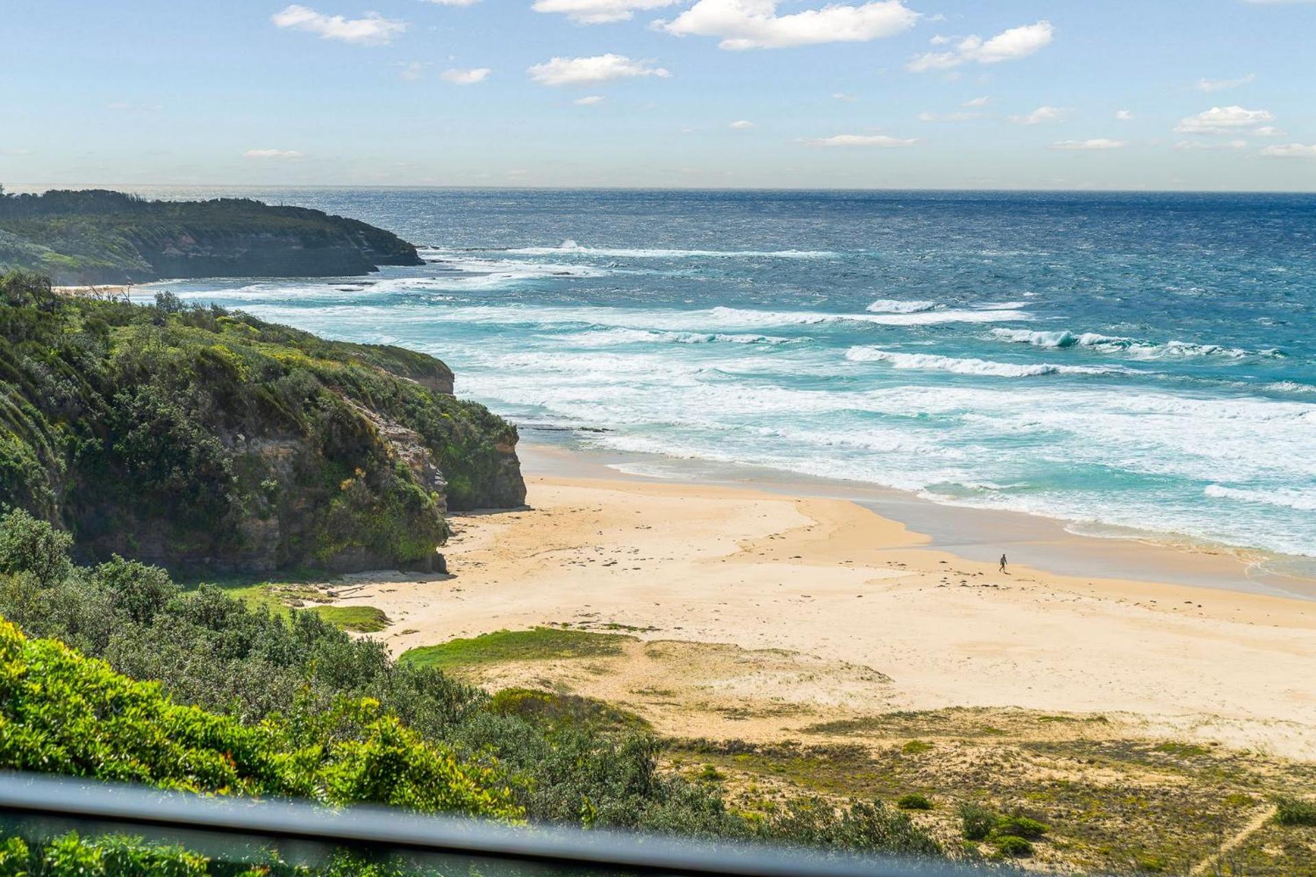 Ocean Overlook - Rennies Beach holiday haven
