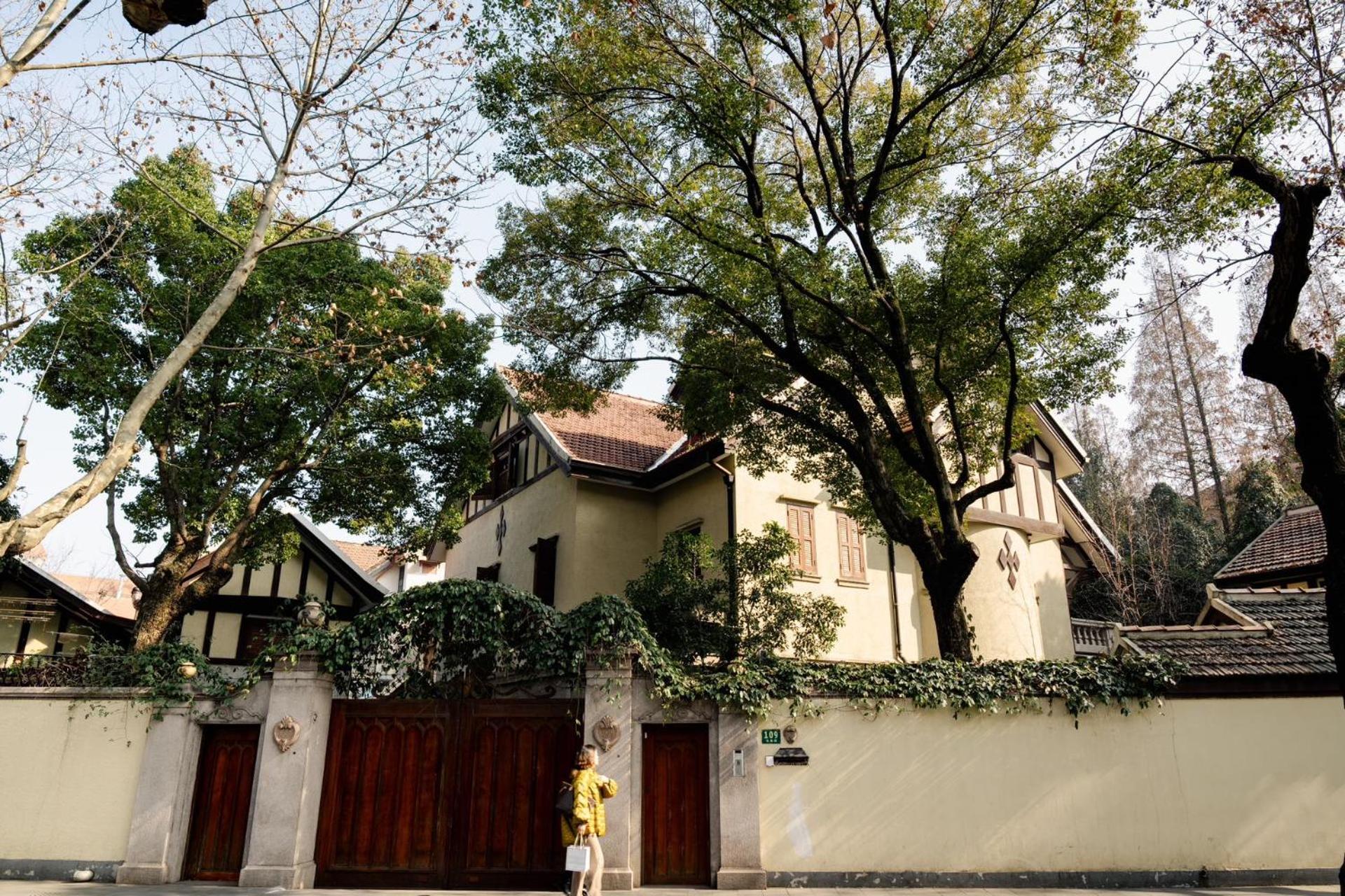 Shanghai Downtown Flower B&B - West Fuxing Road Branch