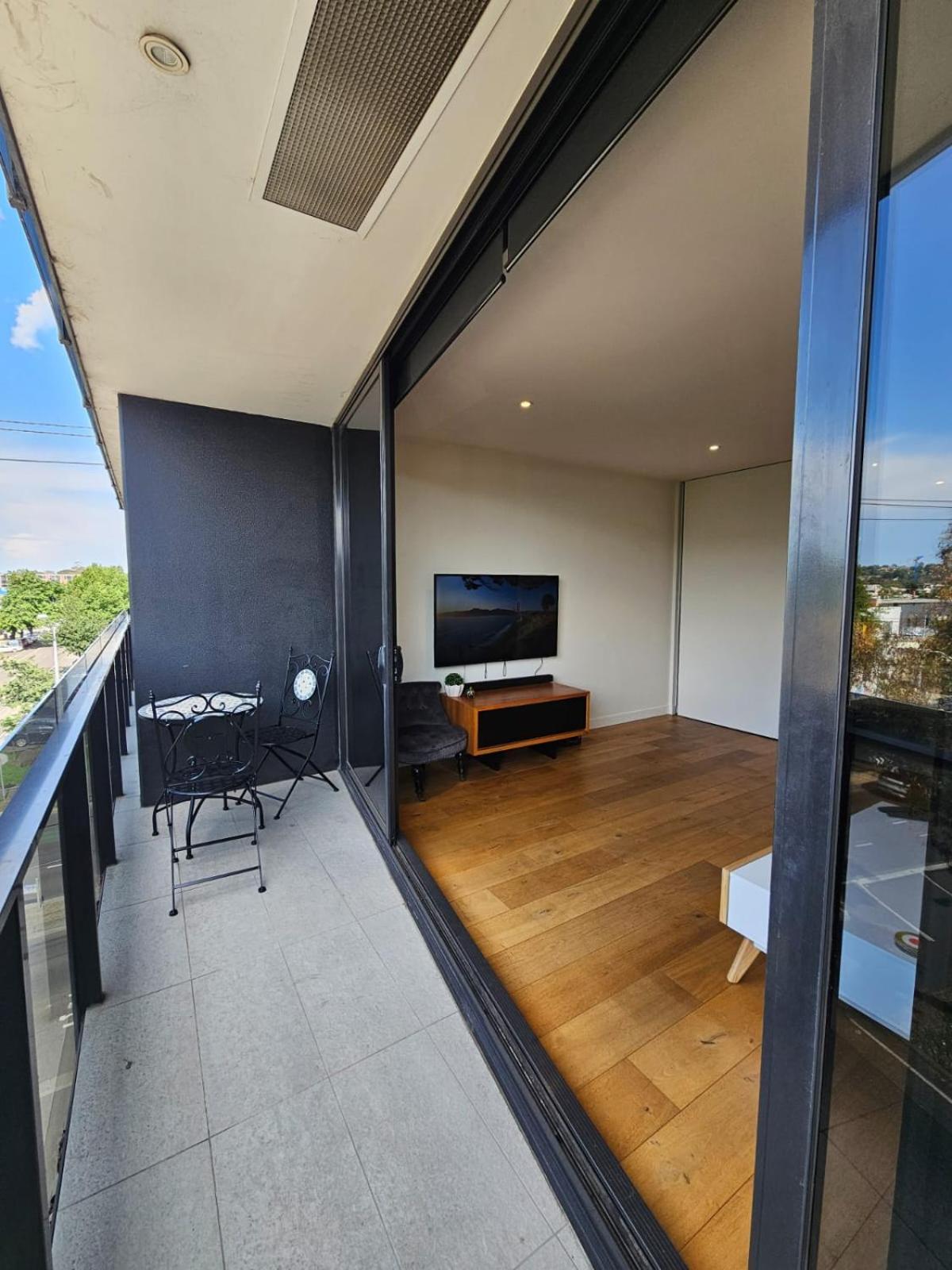 Metro Retreat on Burnley