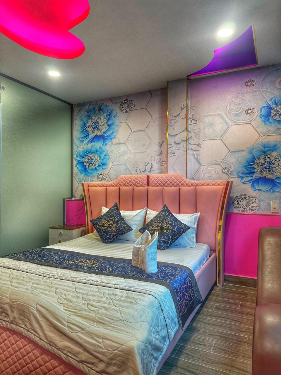 Nam Anh Hotel SG - by BAY LUXURY
