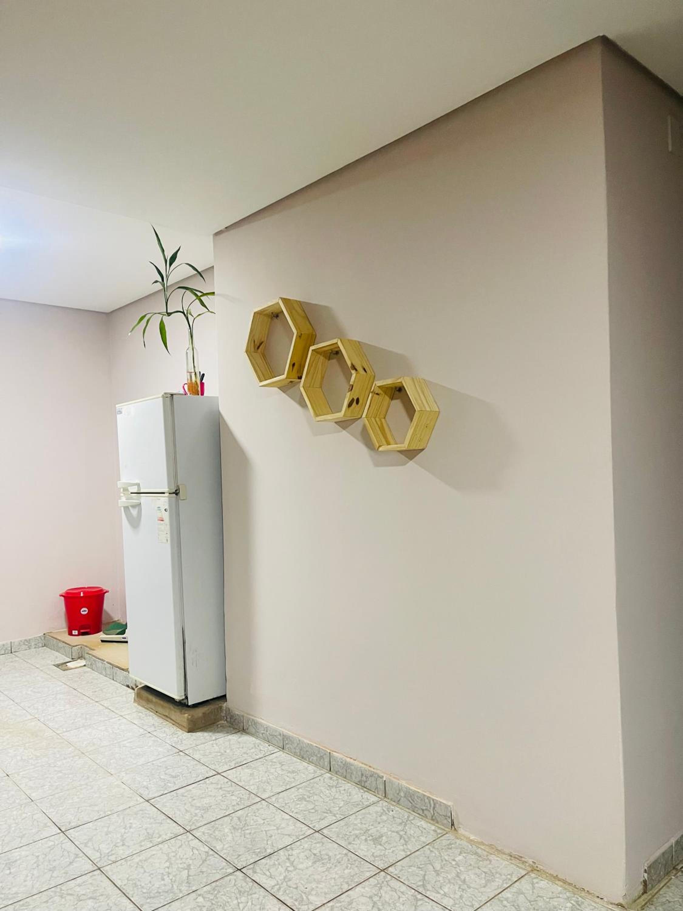 Depto dos habitaciones sobre avenida principal en Cataratas del Iguazú, con wifi