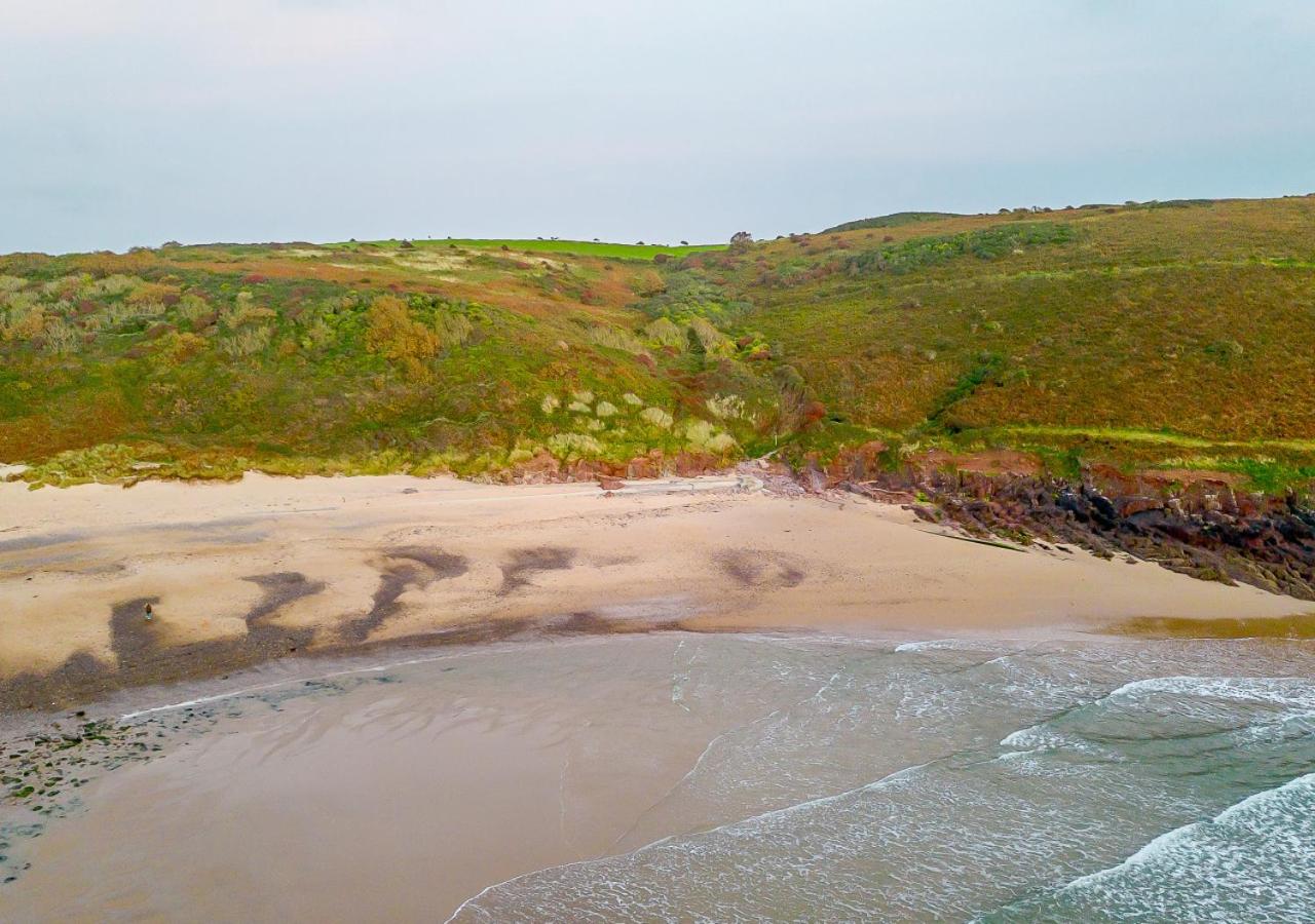 3 Bed in Manorbier oc-pw270a