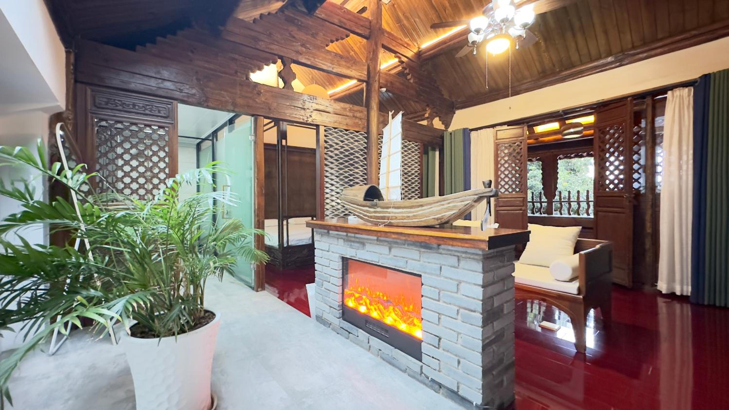 Qingxin Courtyard Art Guesthouse