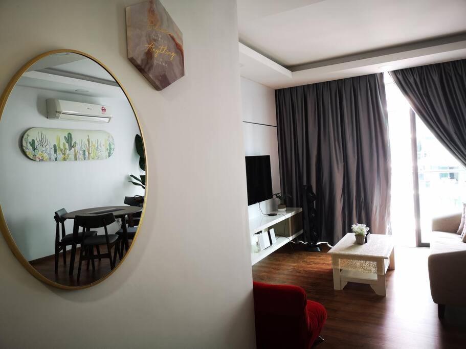 Vivacity Megamall Jazz Suite Kuching 8pax 3BR #Joyoustayz1 photo 2