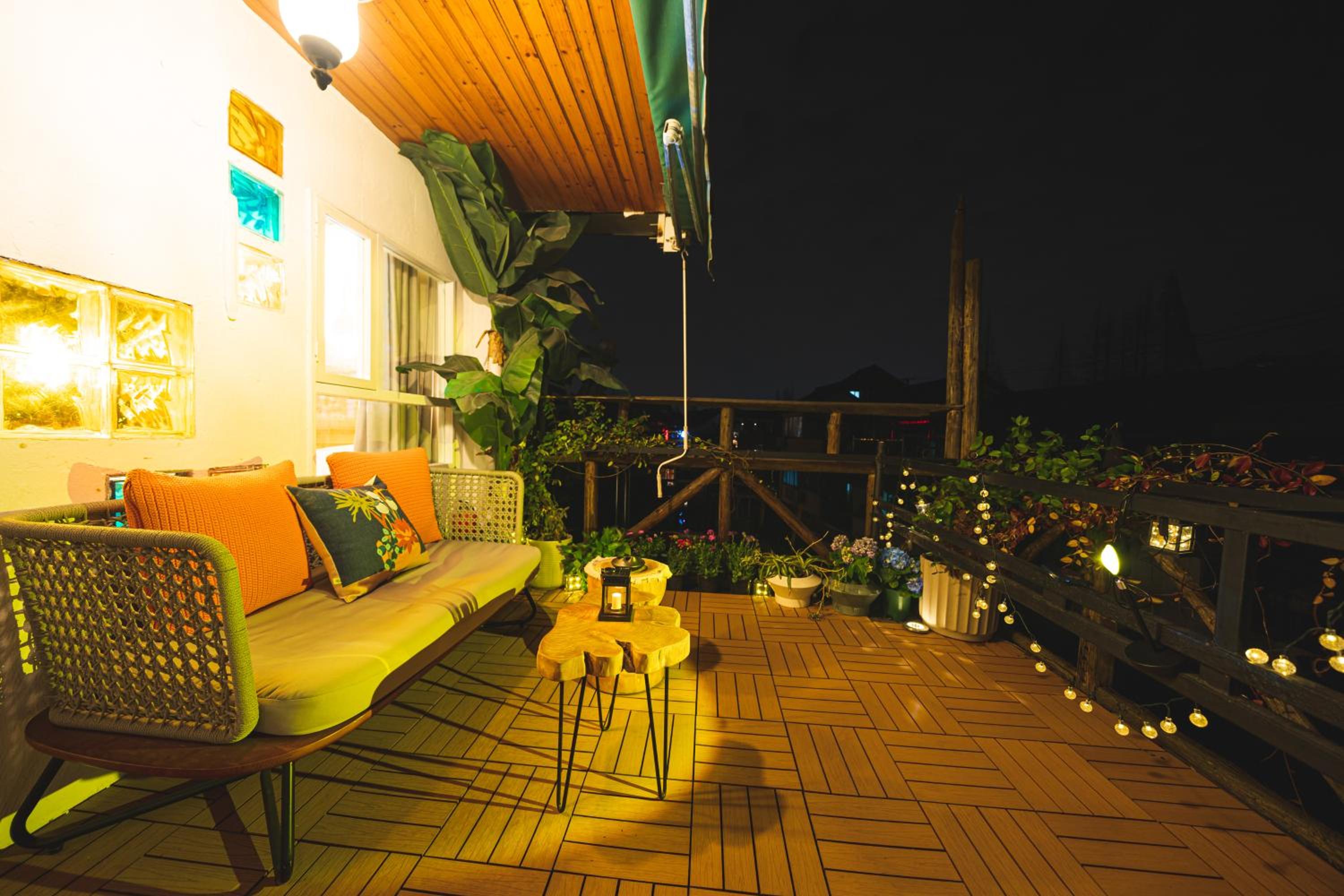 Shanghai River View Villa