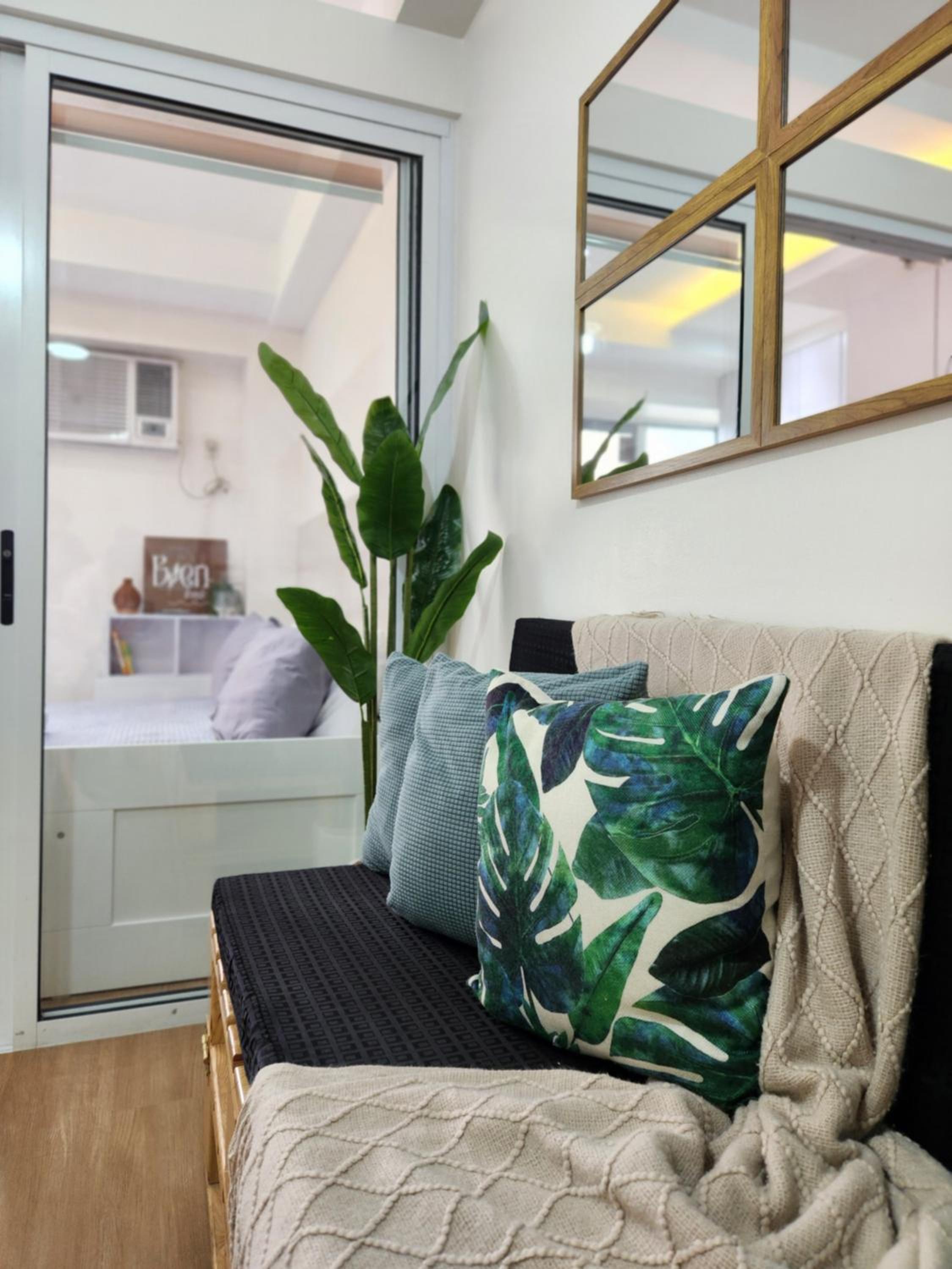 1bedroom apt at The Celandine near Ayala Mall Cloverleaf - view 5