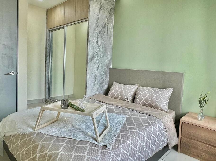 One Room Studio*Wifi*MRT*Lakeview*#1 photo 1