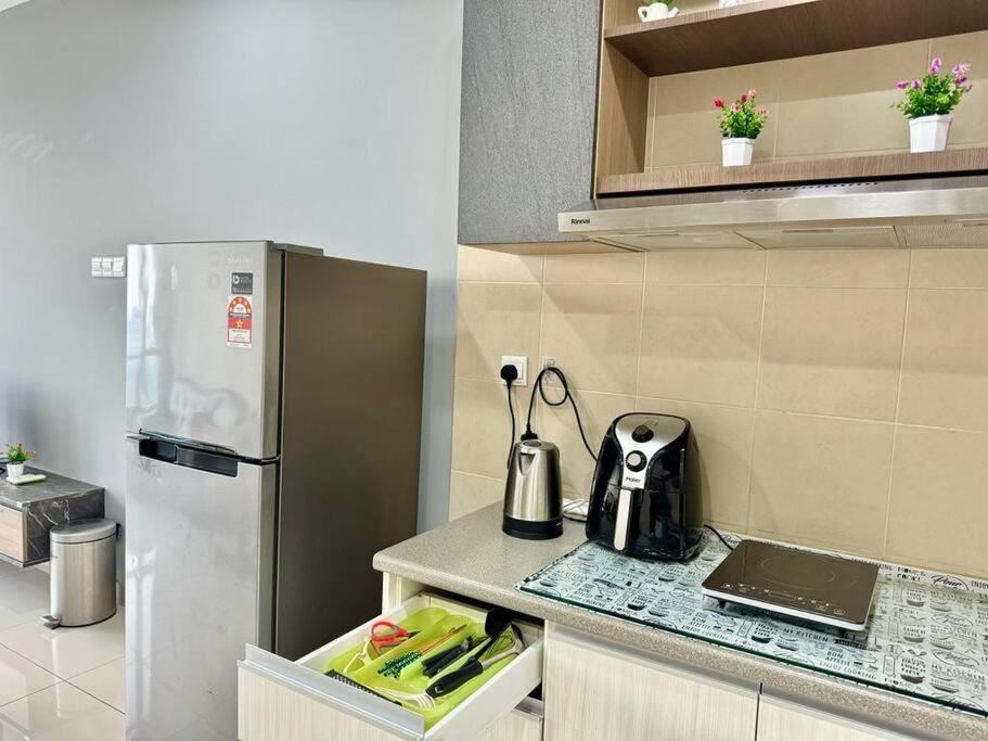 One Room Studio*Wifi*MRT*Lakeview*#1 photo 4