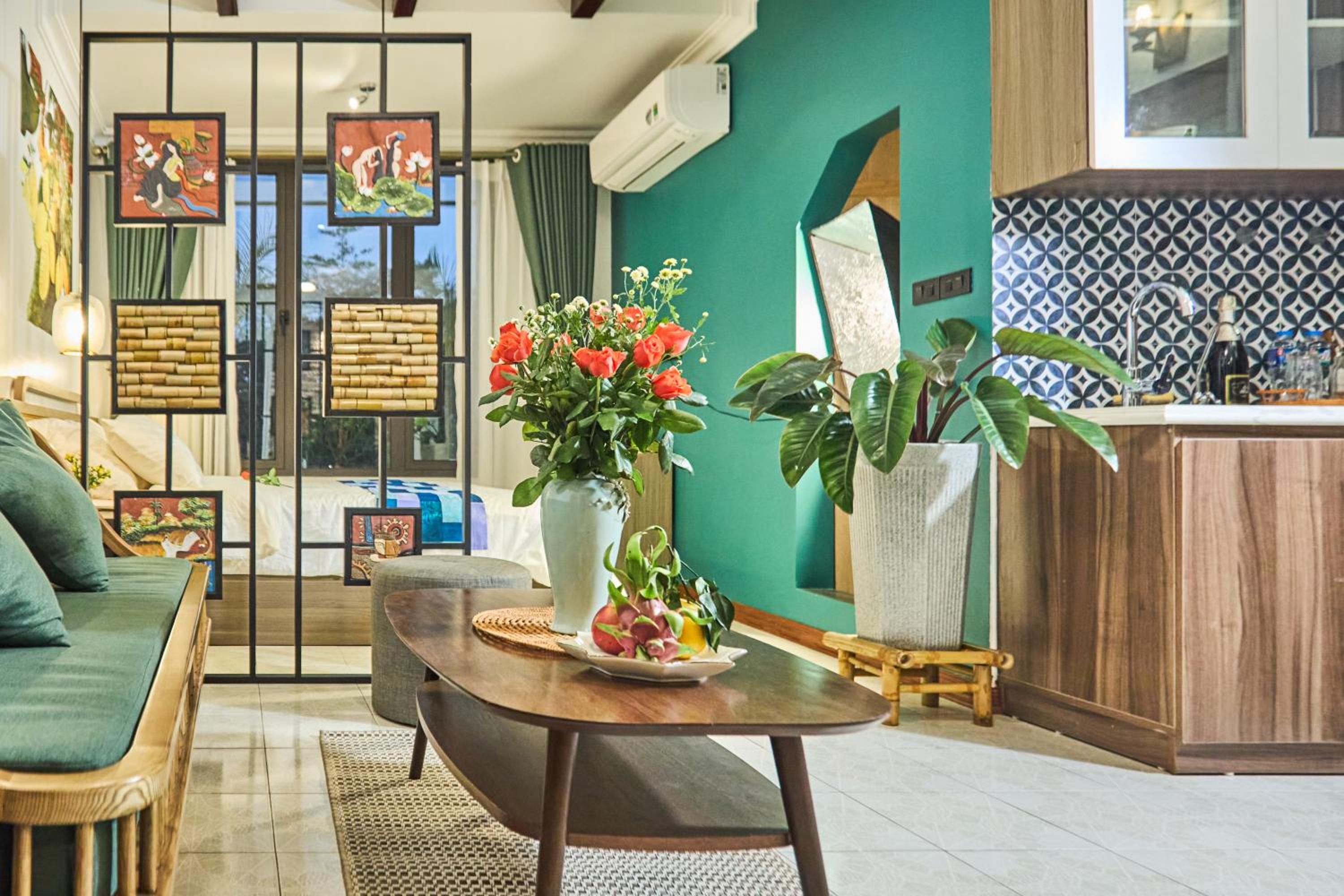 ZeitHome 304 Old Quarter Luxury Apartment