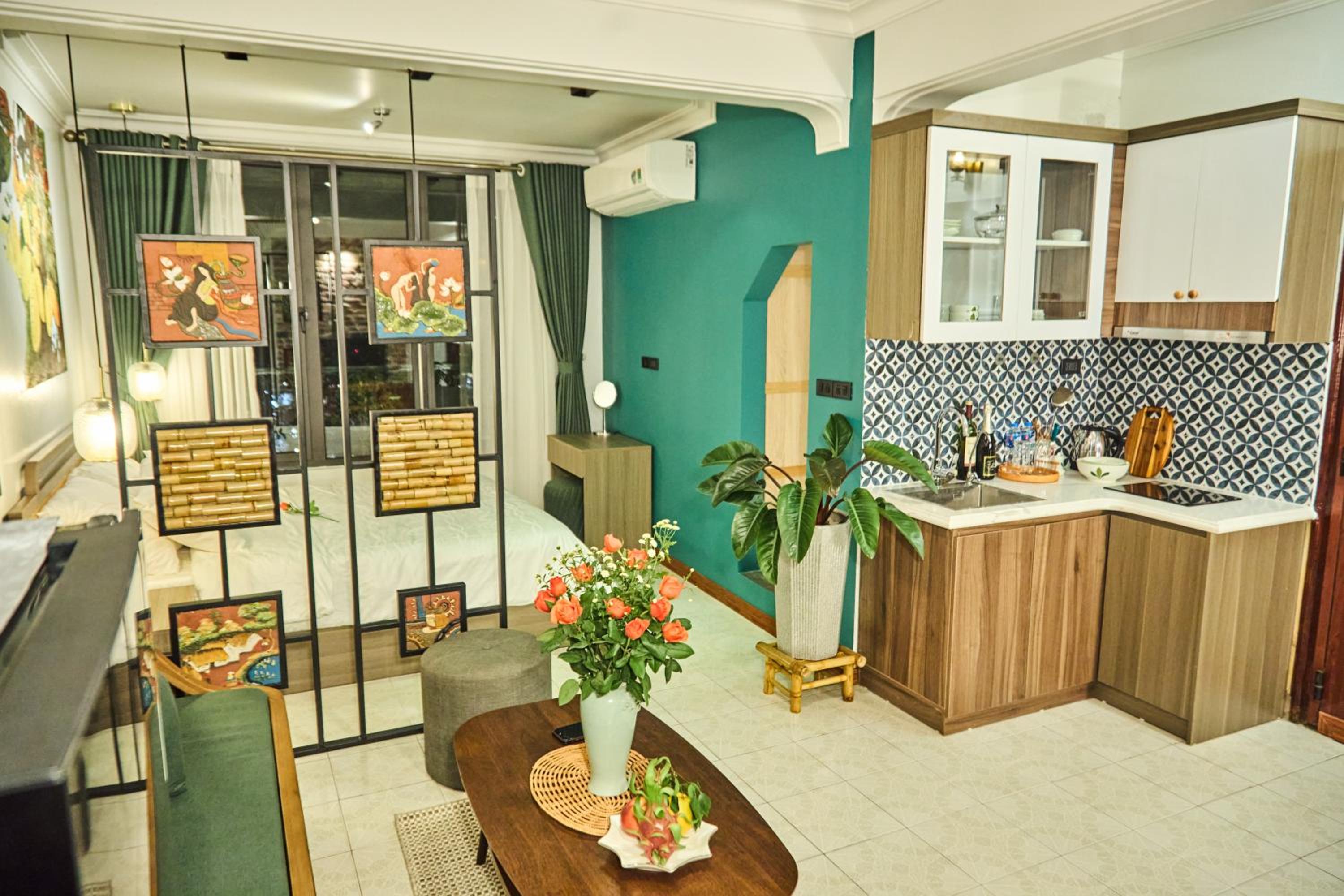 ZeitHome 304 Old Quarter Luxury Apartment