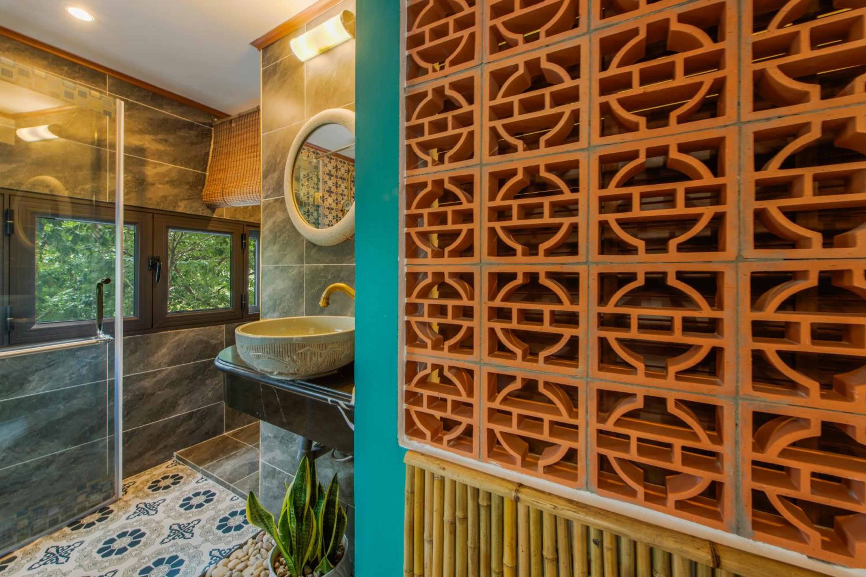 ZeitHome 304 Old Quarter Luxury Apartment