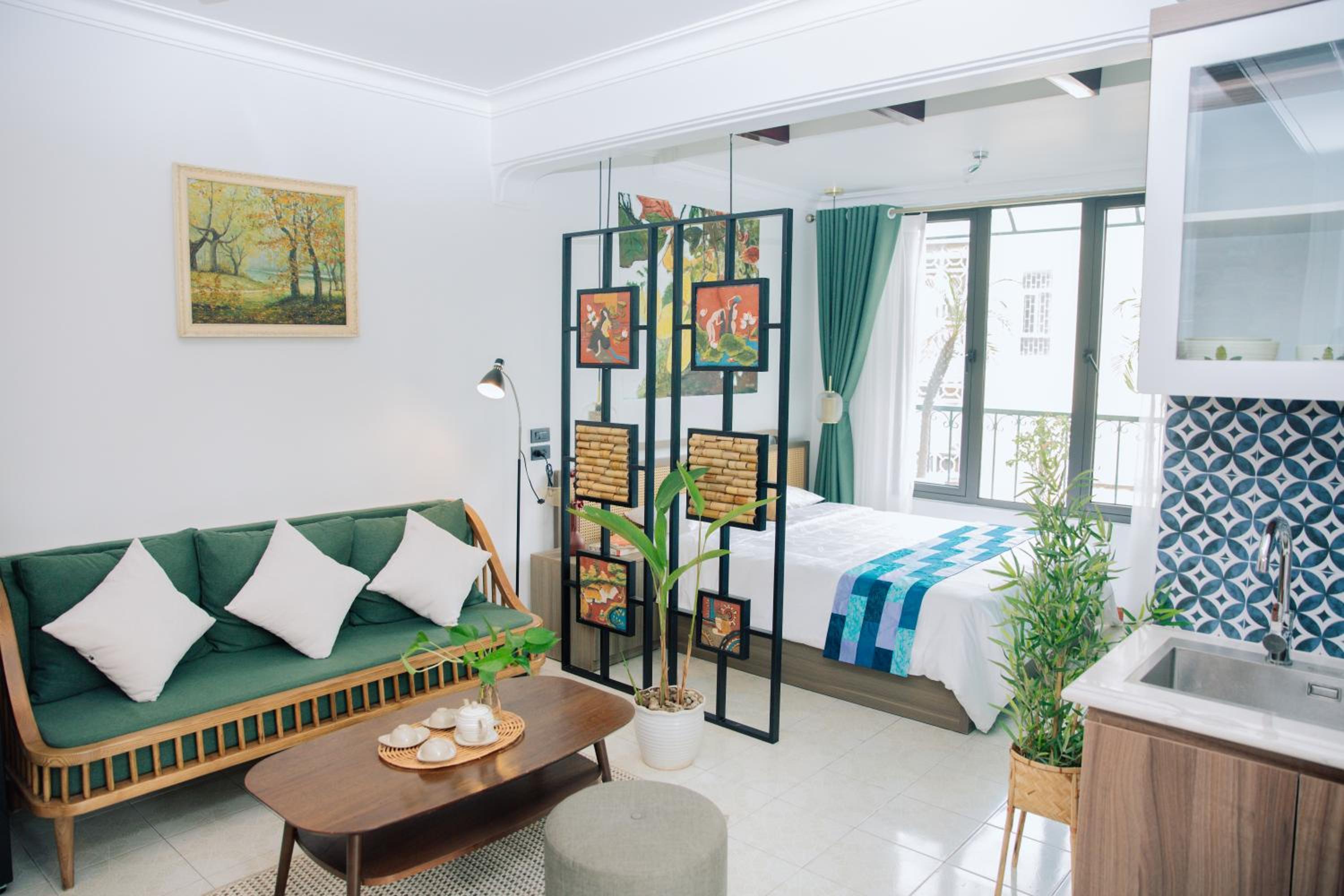 ZeitHome 304 Old Quarter Luxury Apartment