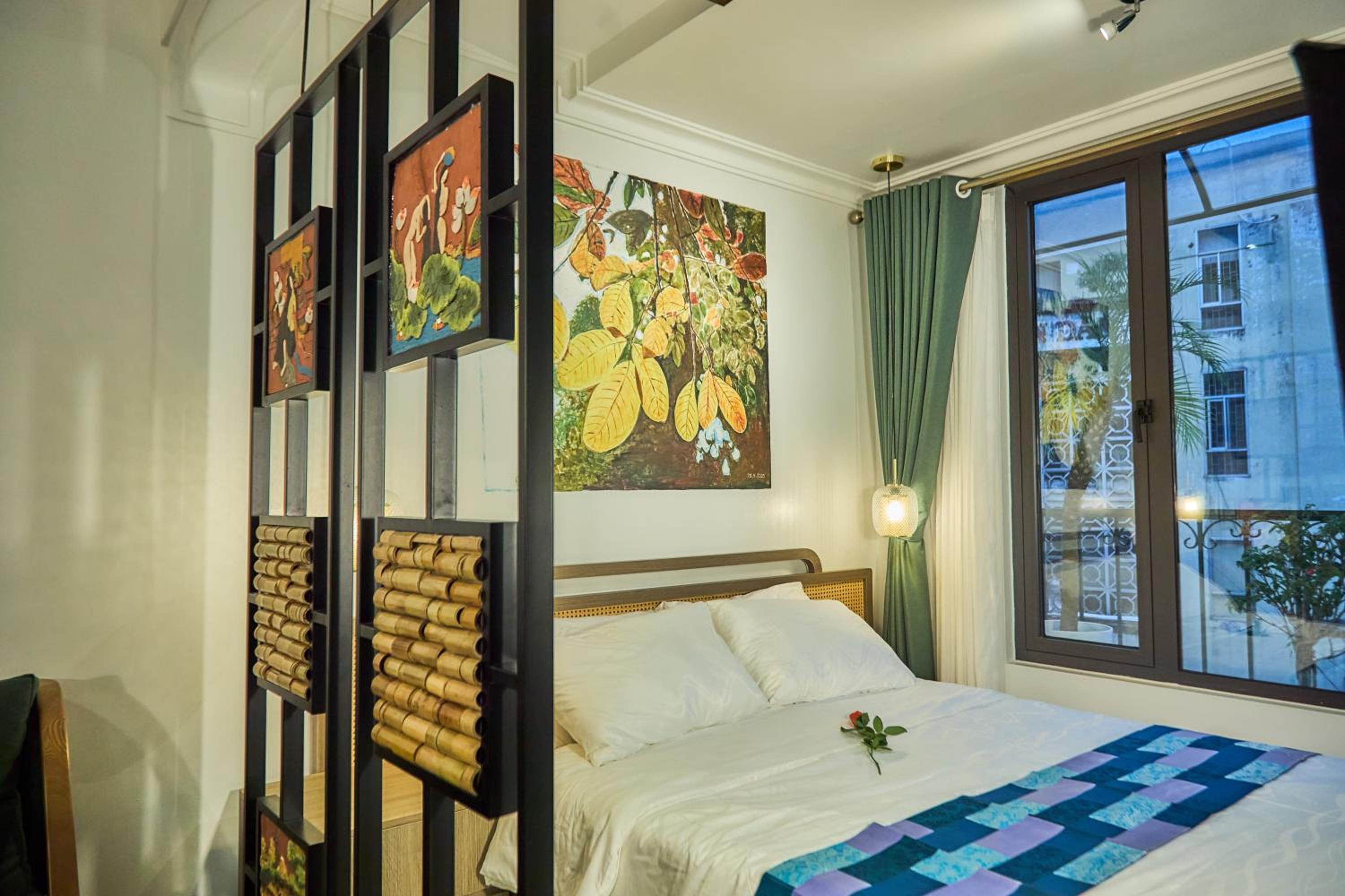 ZeitHome 304 Old Quarter Luxury Apartment