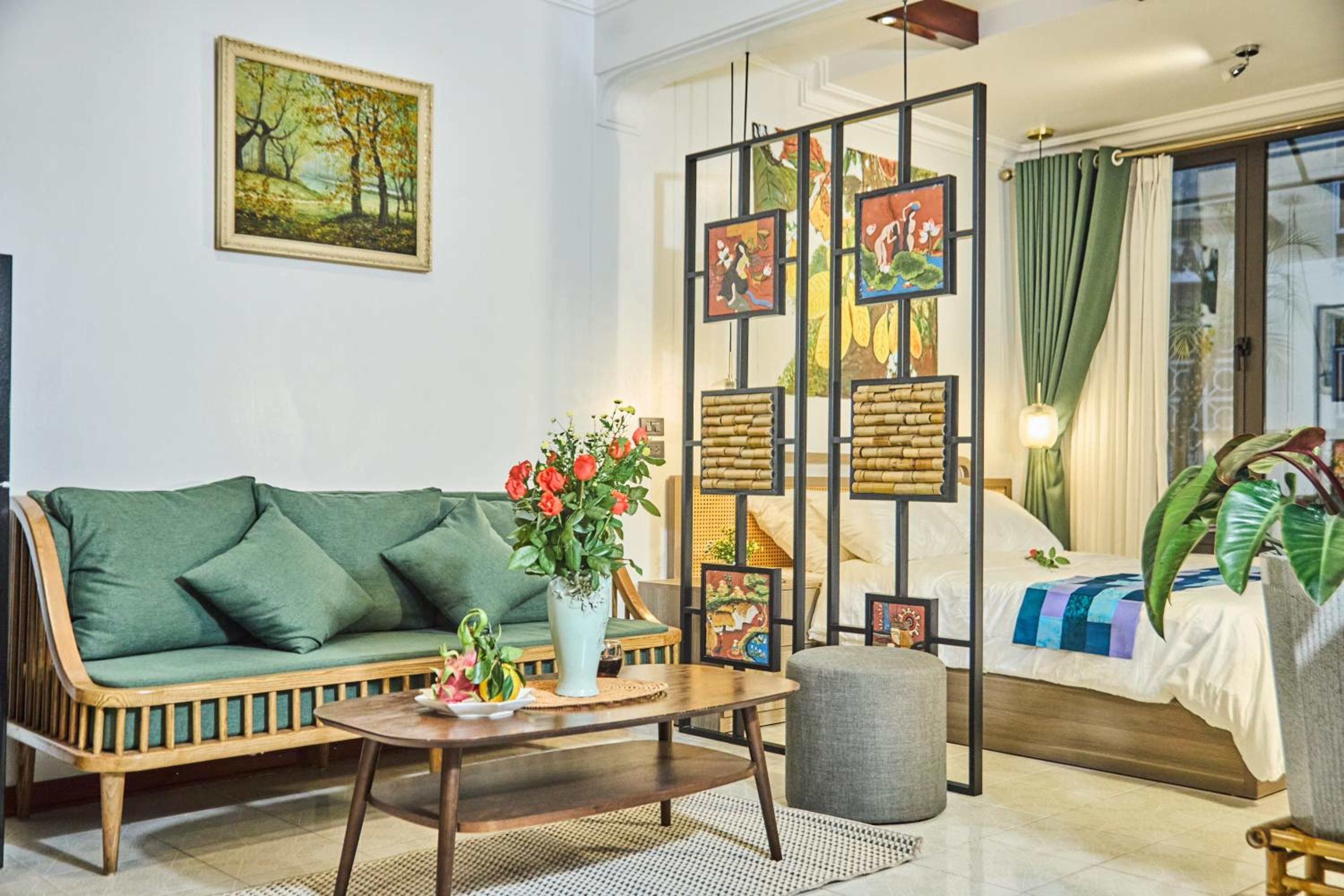 ZeitHome 304 Old Quarter Luxury Apartment