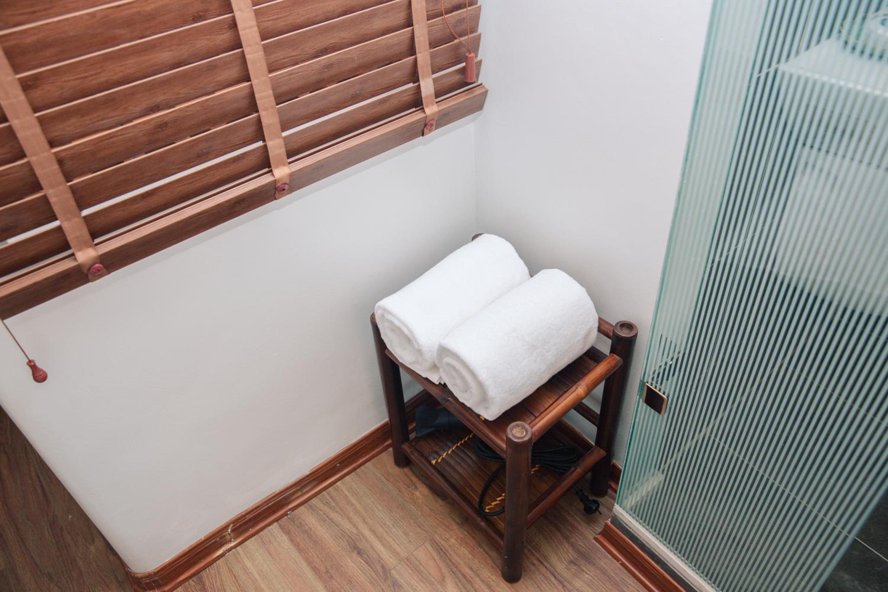 ZeitHome 304 Old Quarter Luxury Apartment
