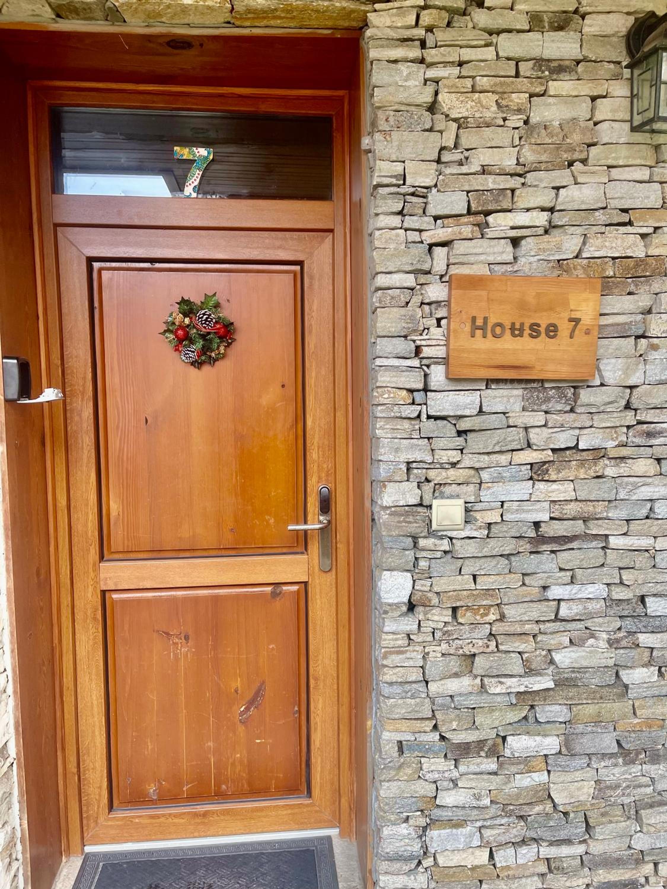 Pirin Golf Lake House