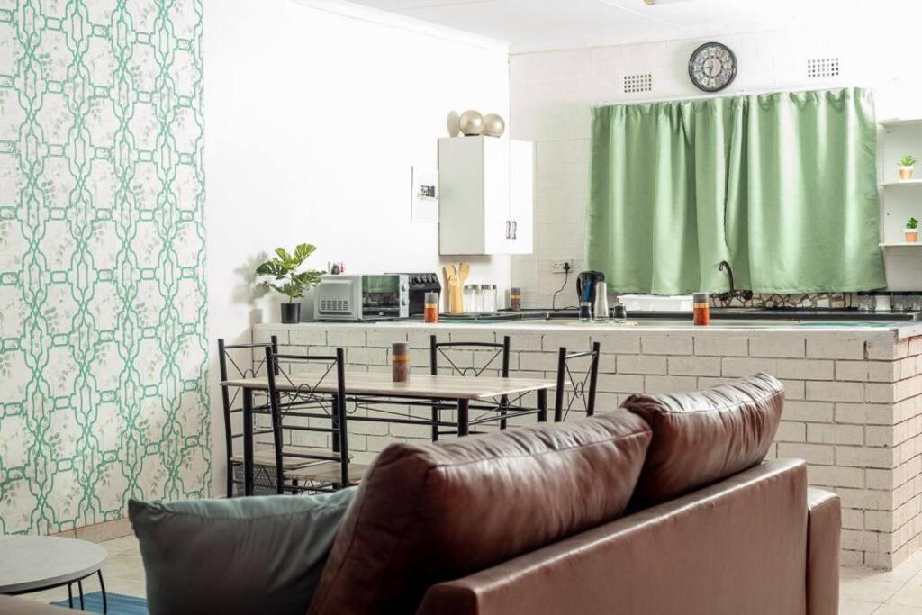 Laha Apartment 3