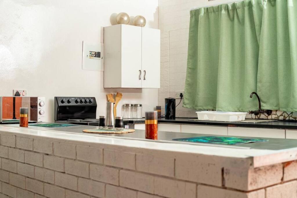 Laha Apartment 3