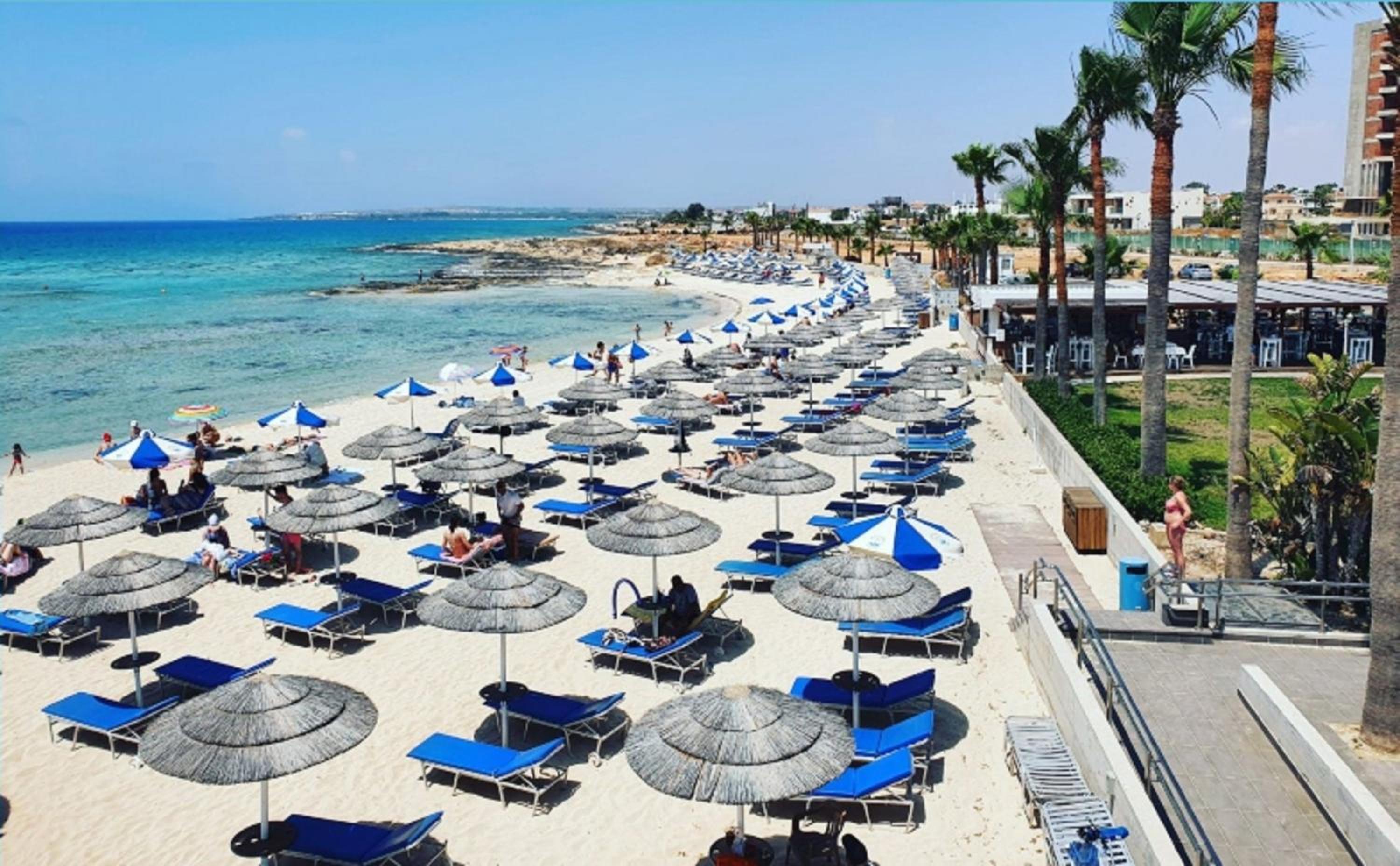 Villa Ioanna - 50m from Med Sea