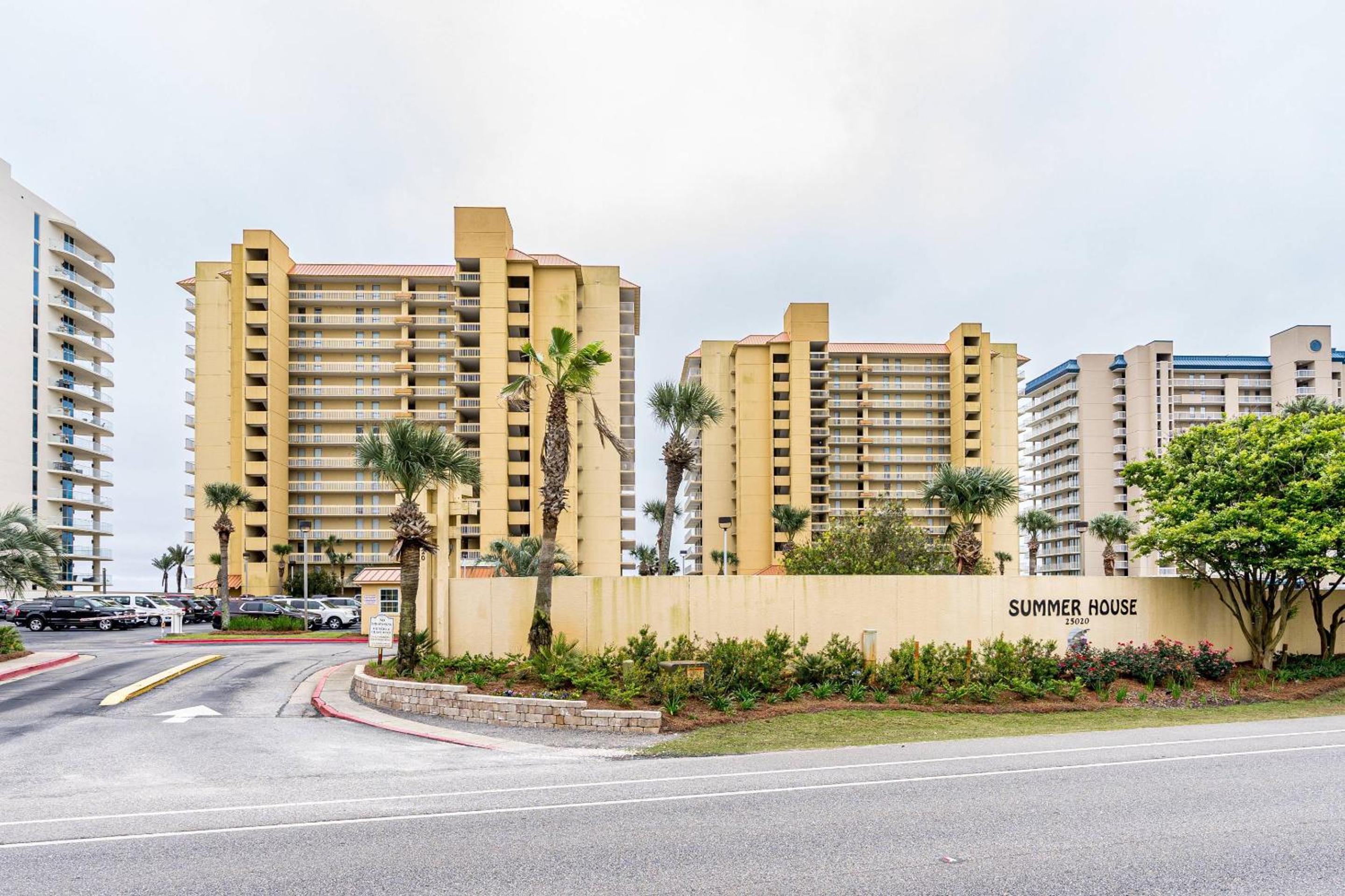 Hotel Summer House 405A - Image 1