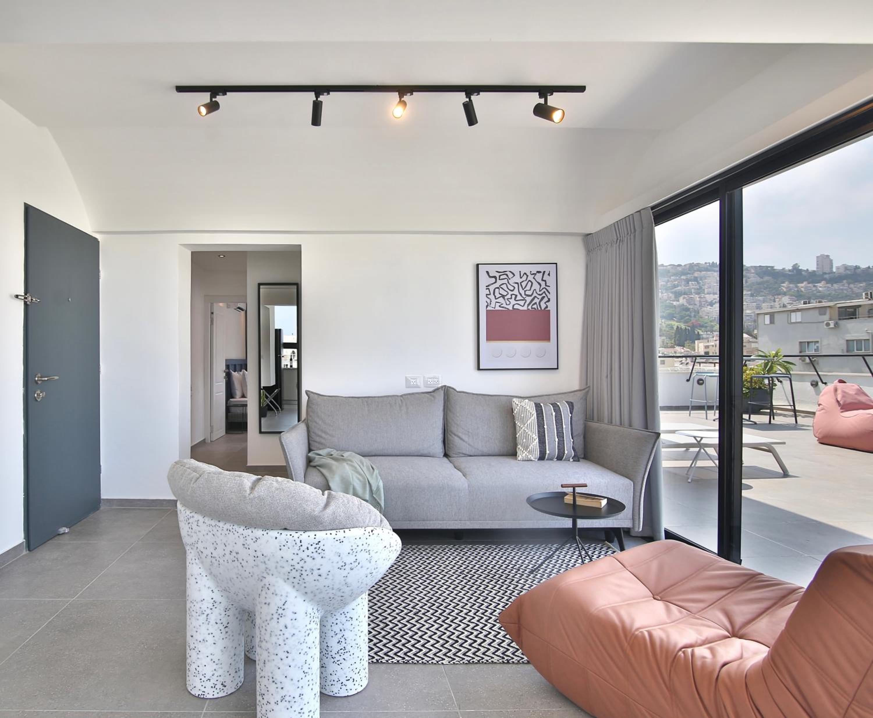 ROOFTOP 42 - Penthouse