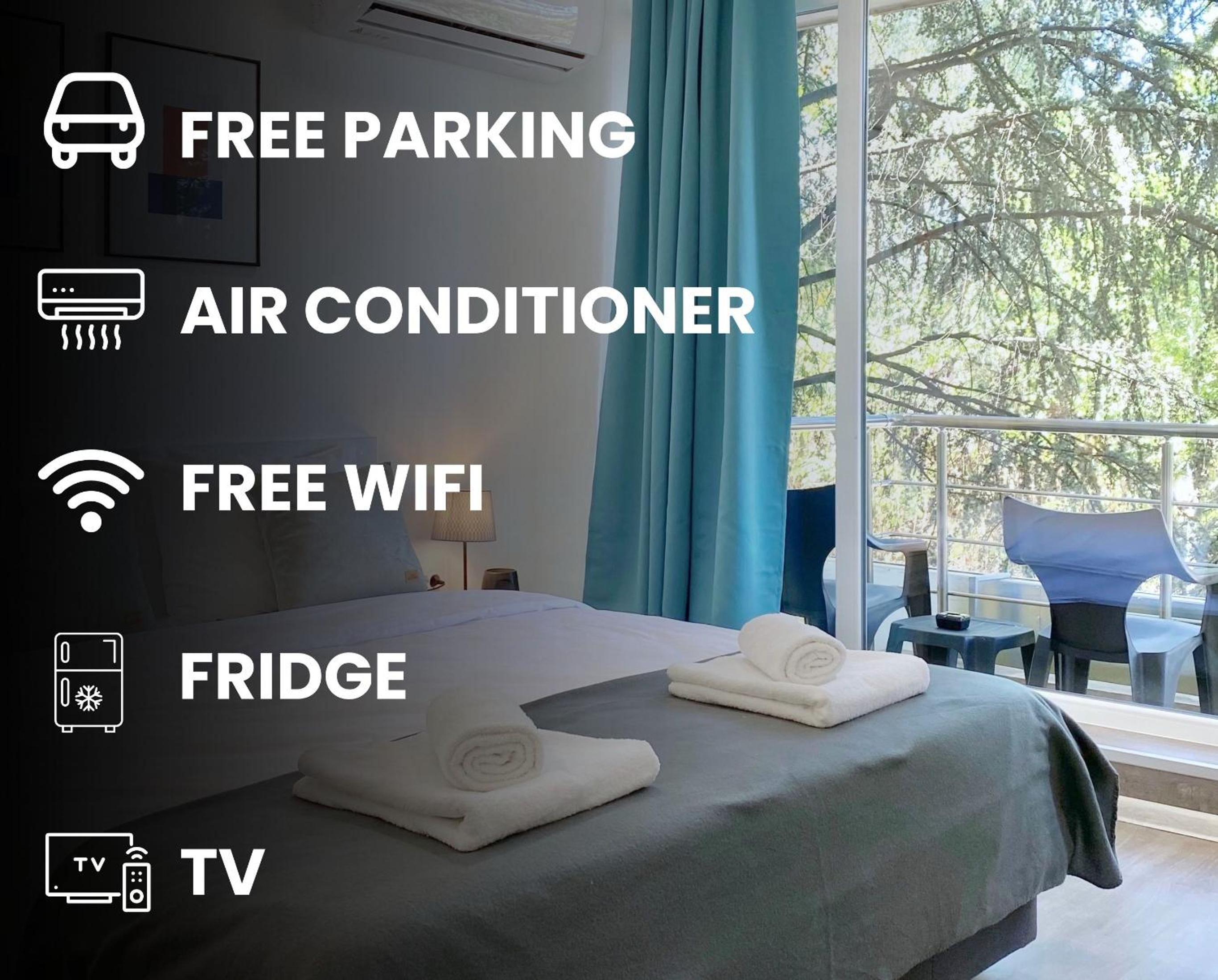Hello Studios Budget Stays Free Parking & Wifi