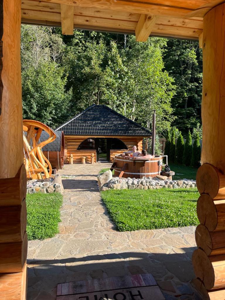 Photo 12