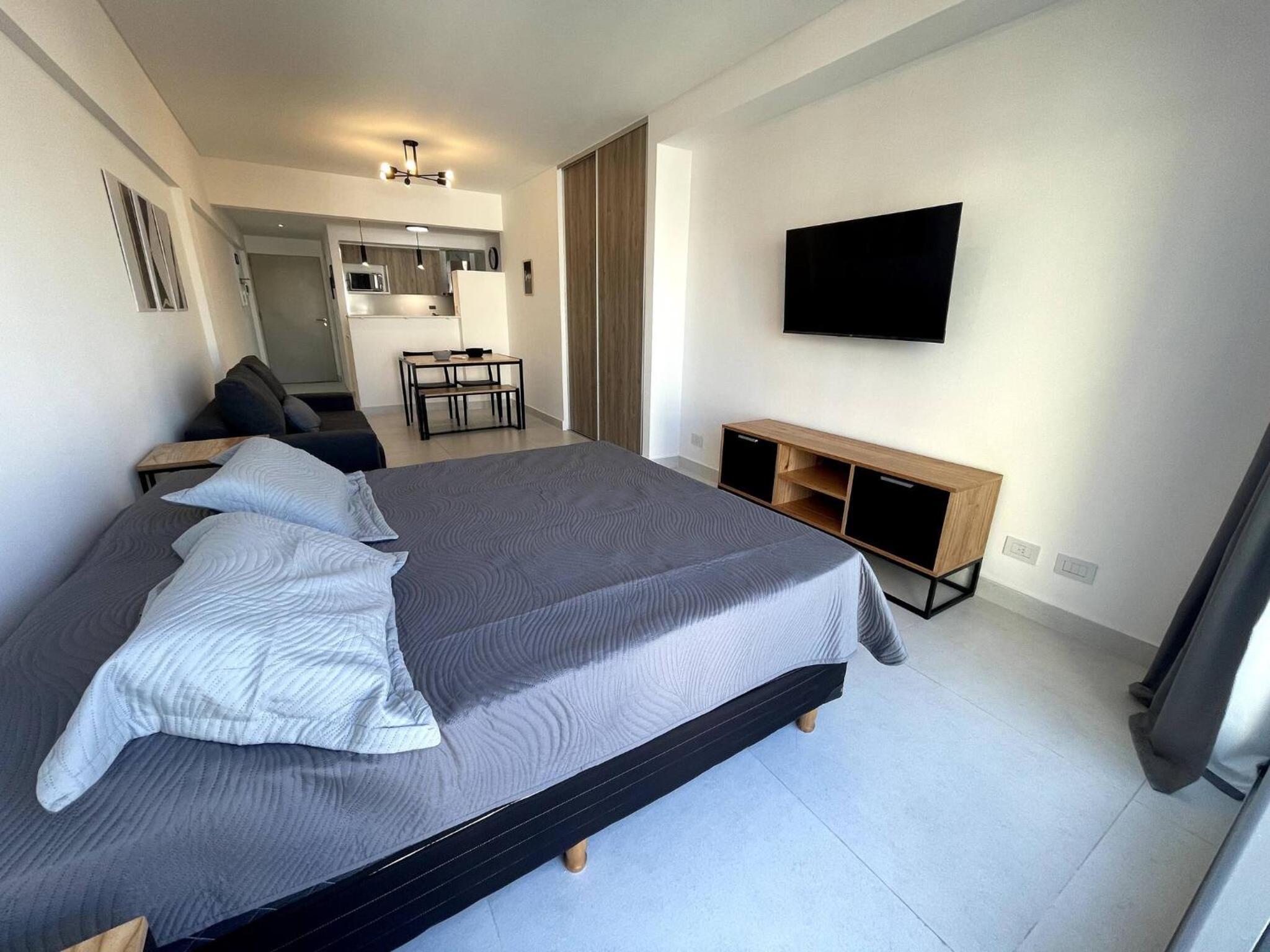 Luxury Temporary Rental with Pool in Caballito num2202