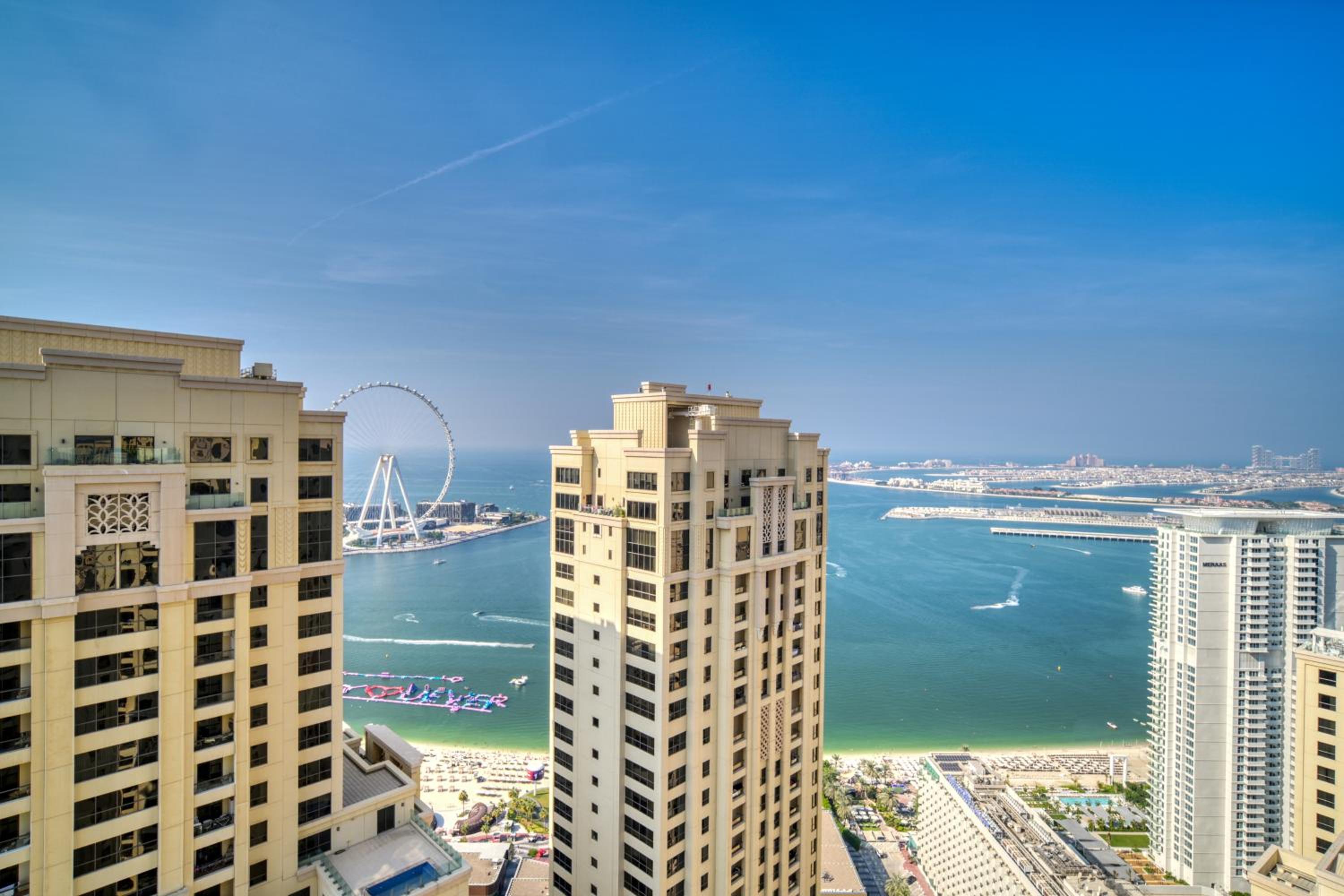 300m From The Beach - JBR Apartment with Sea & Dubai Eye Views