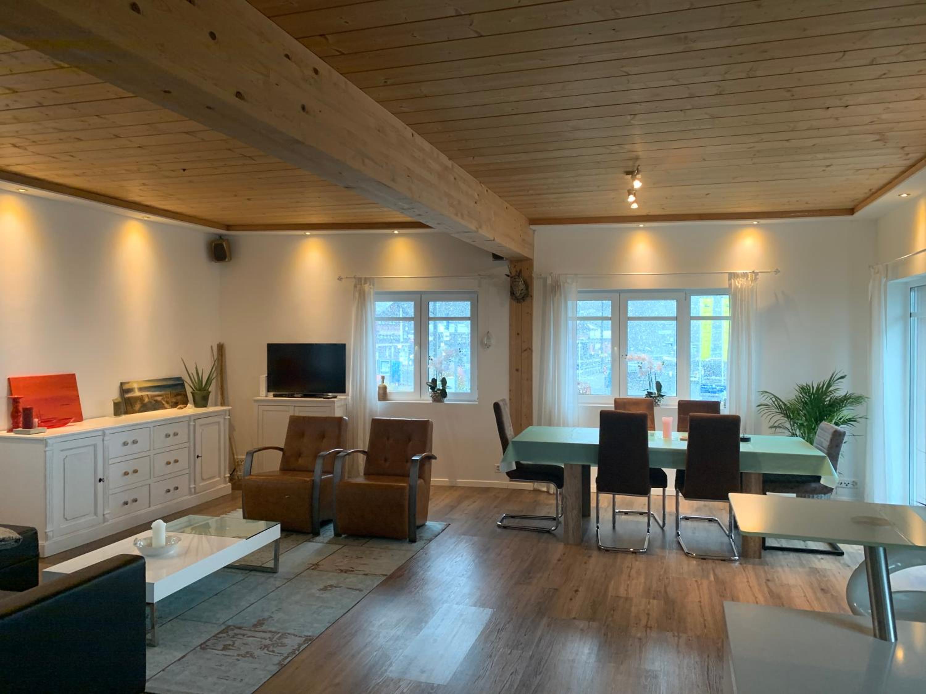 Al Porto Fantastic Lake & Mountain View Apartment