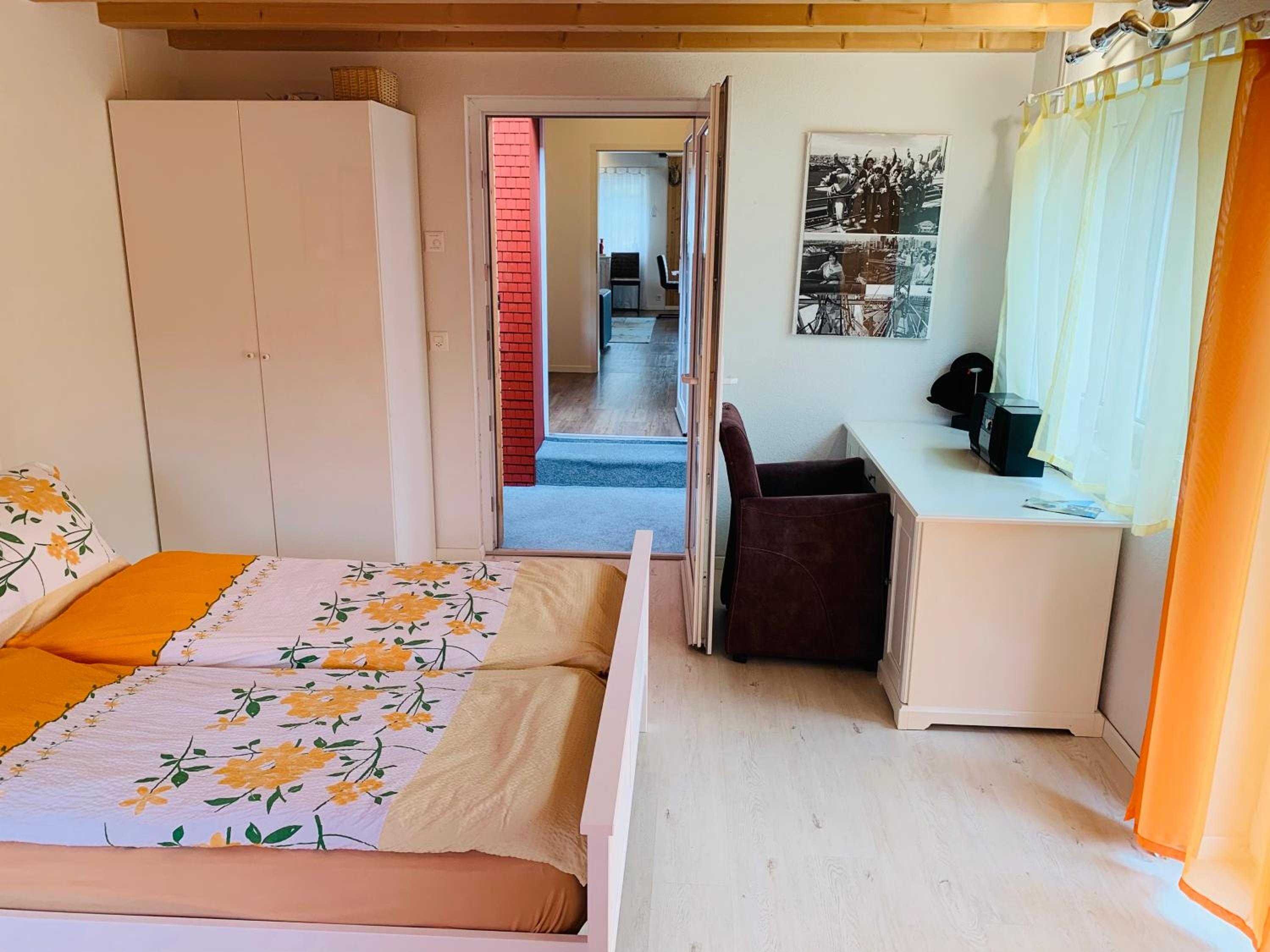 Al Porto Fantastic Lake & Mountain View Apartment