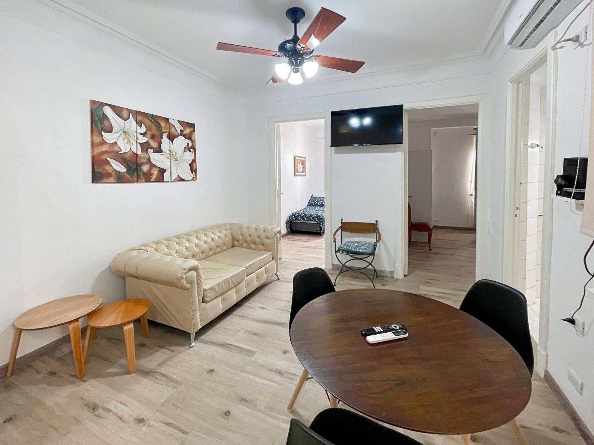 Centrally Located Apartment Near the Obelisco in Buenos Aires num7826