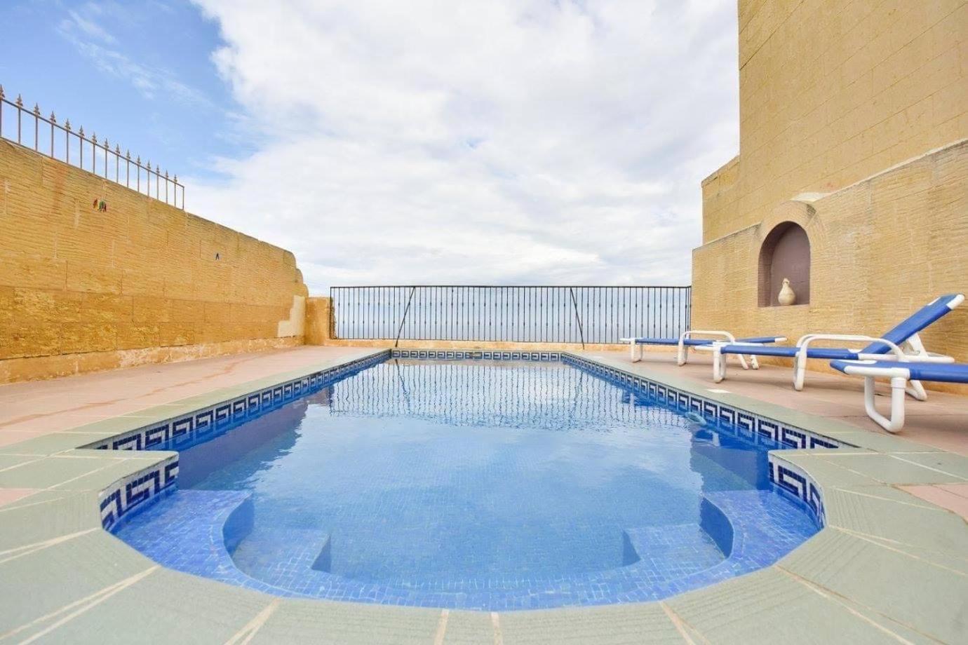 Tal-Bahar Farmhouse, Zebbug Gozo
