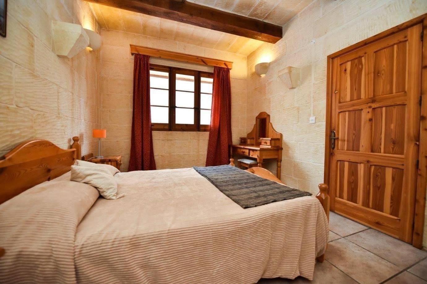 Tal-Bahar Farmhouse, Zebbug Gozo