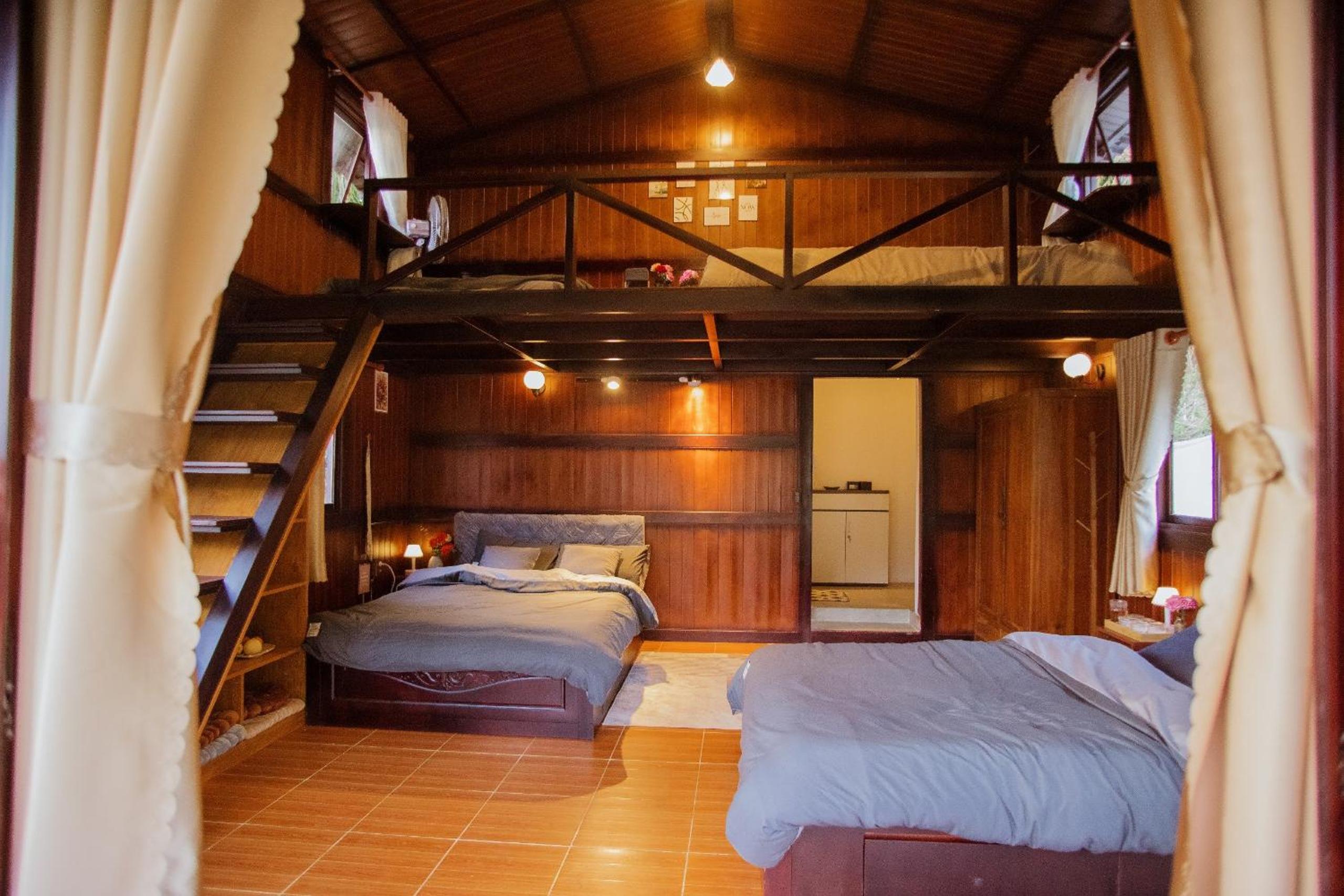 Một căn nhà gỗ ấm áp