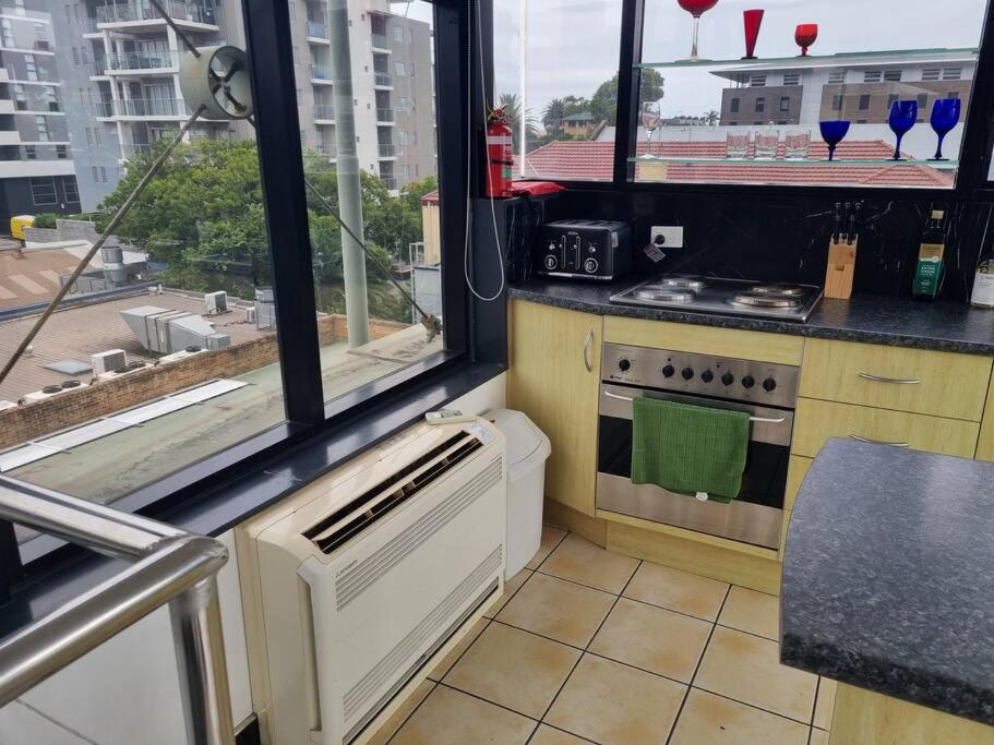 Kokopelli Wollongong Iconic CBD Deco Penthouse 360 Degree Views Parking