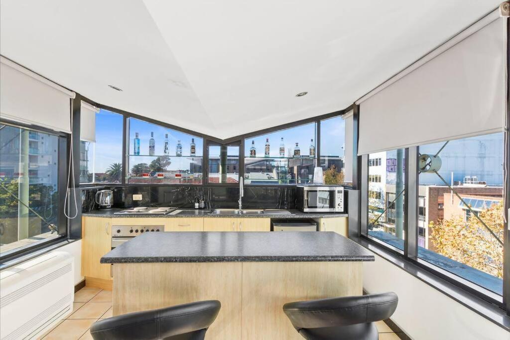 Kokopelli Wollongong Iconic CBD Deco Penthouse 360 Degree Views Parking