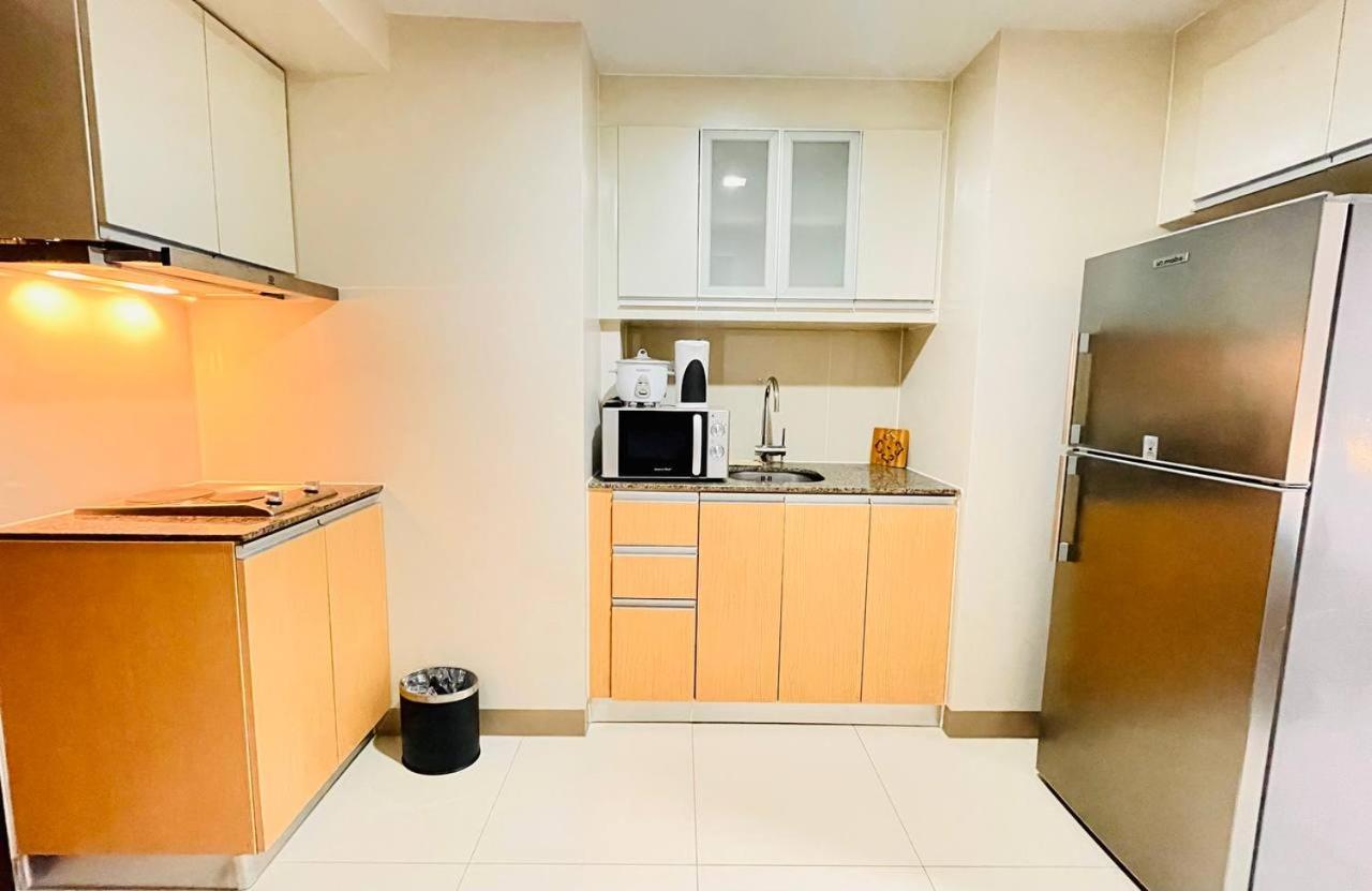 Thompson Suites - 2 beds, One Uptown Residences - XBOX & Netflix view 5