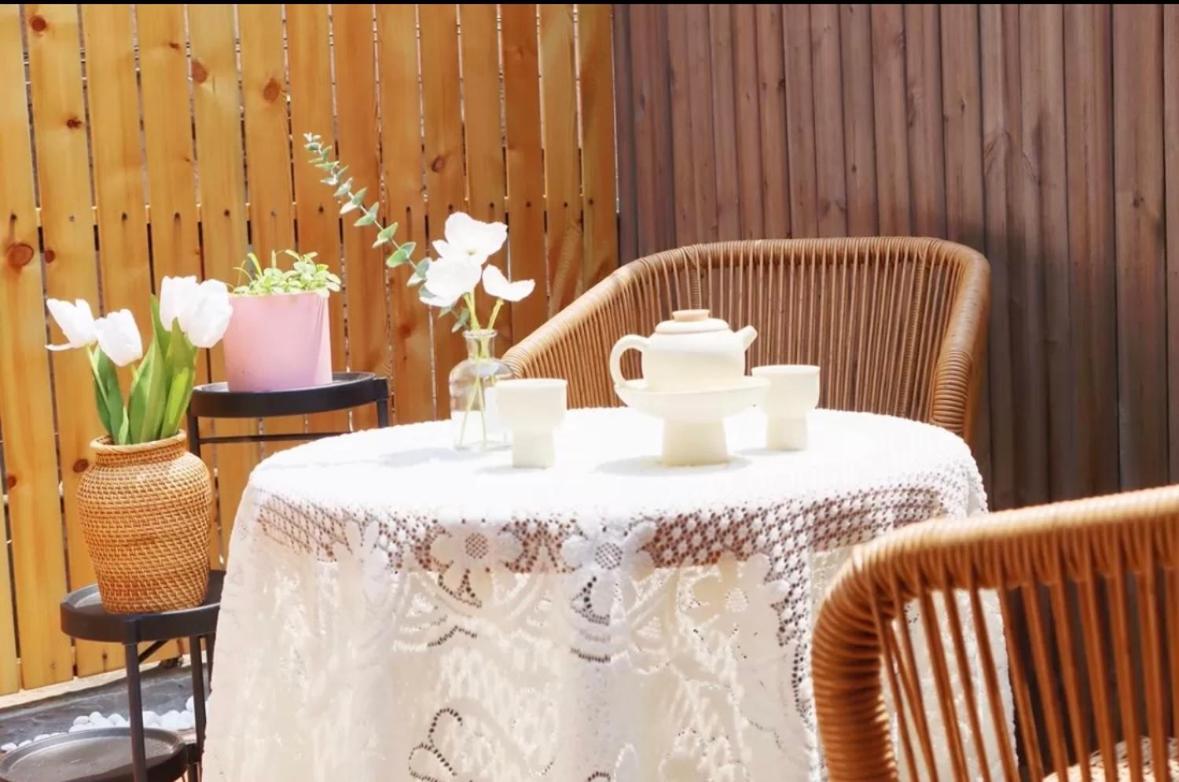 Shanghai Hills&Well-time Scandi Loft with Terrace Near Line2 Jing'an Temple