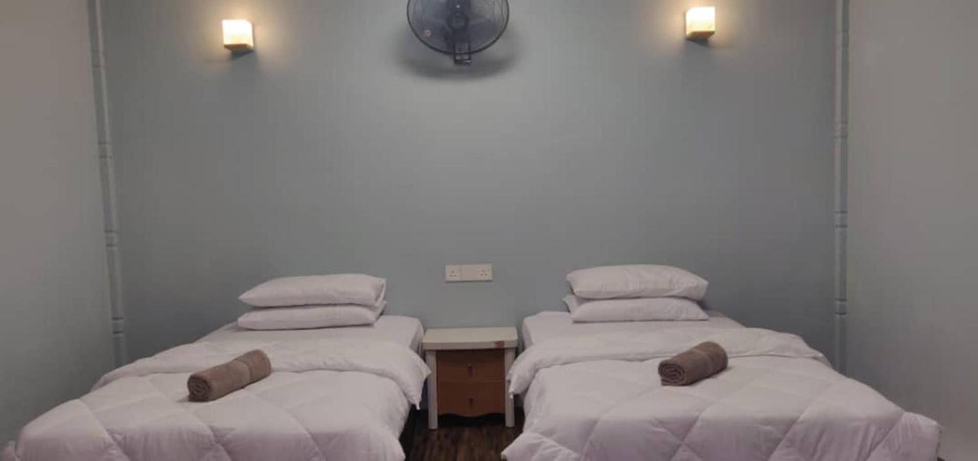 Tazrah roomstay (1 queen or 2 twin super single room) photo 6