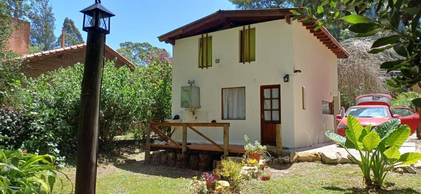 Cabaña Bosque Peralta Ramos para 4 personas, 2 dormitorios