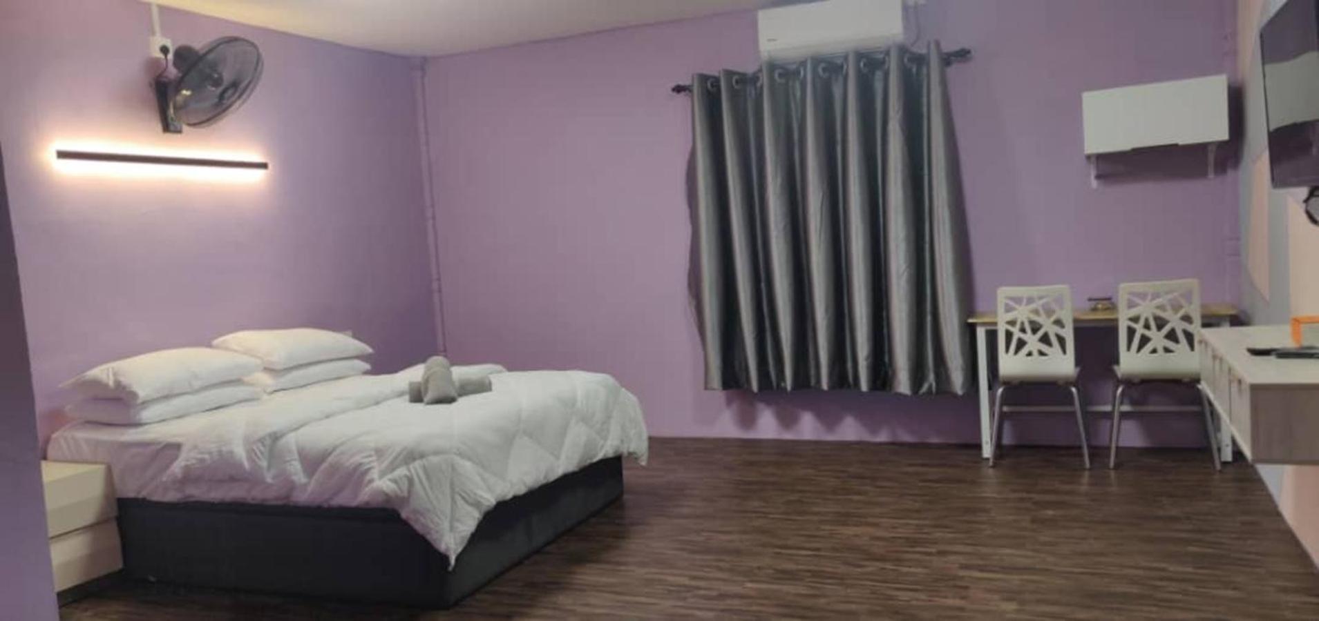 Tazrah roomstay (1 queen or 2 twin super single room) photo 3