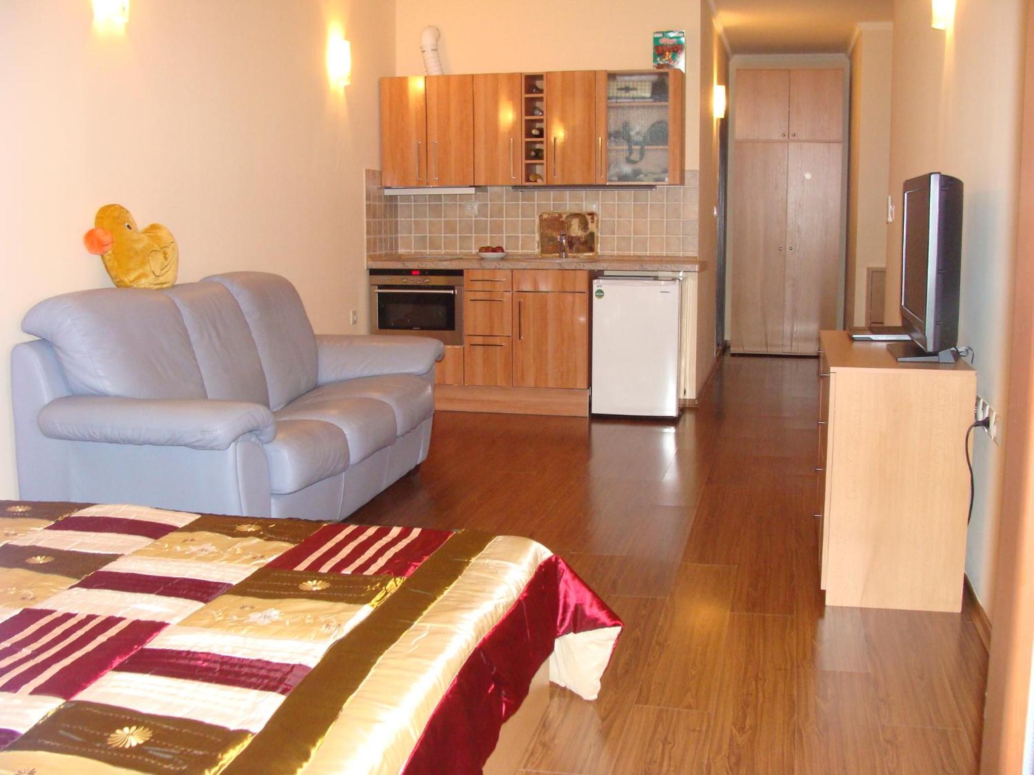 Admiral Apartments