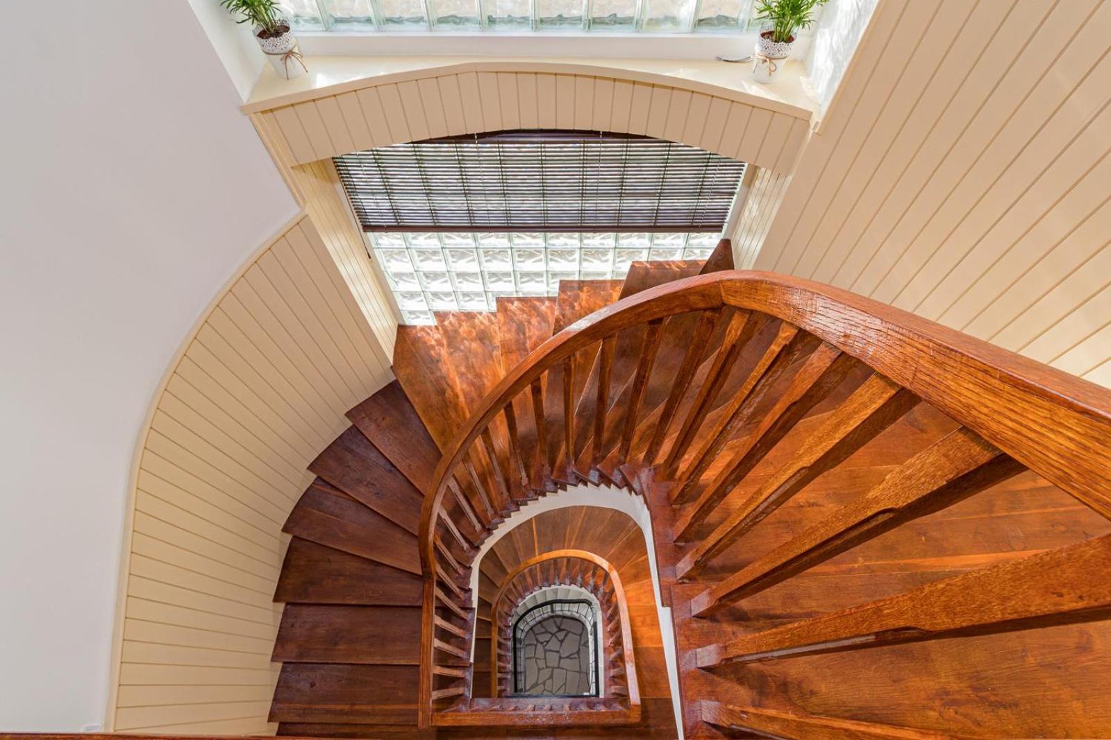 Beautiful 6 bedroom villa in Valbandon