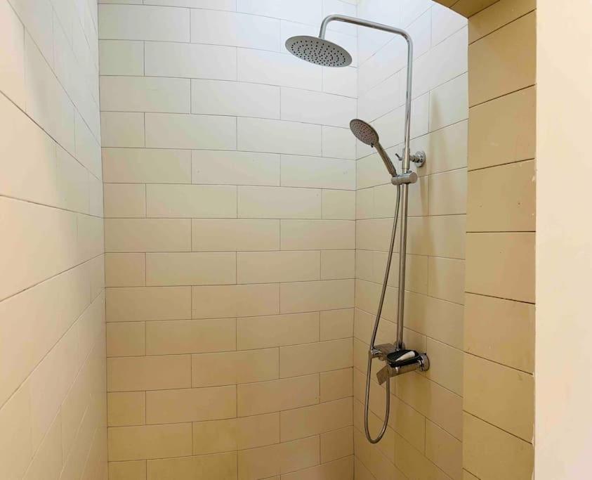 Beautiful One Bedroom Apartment in Accra view 5